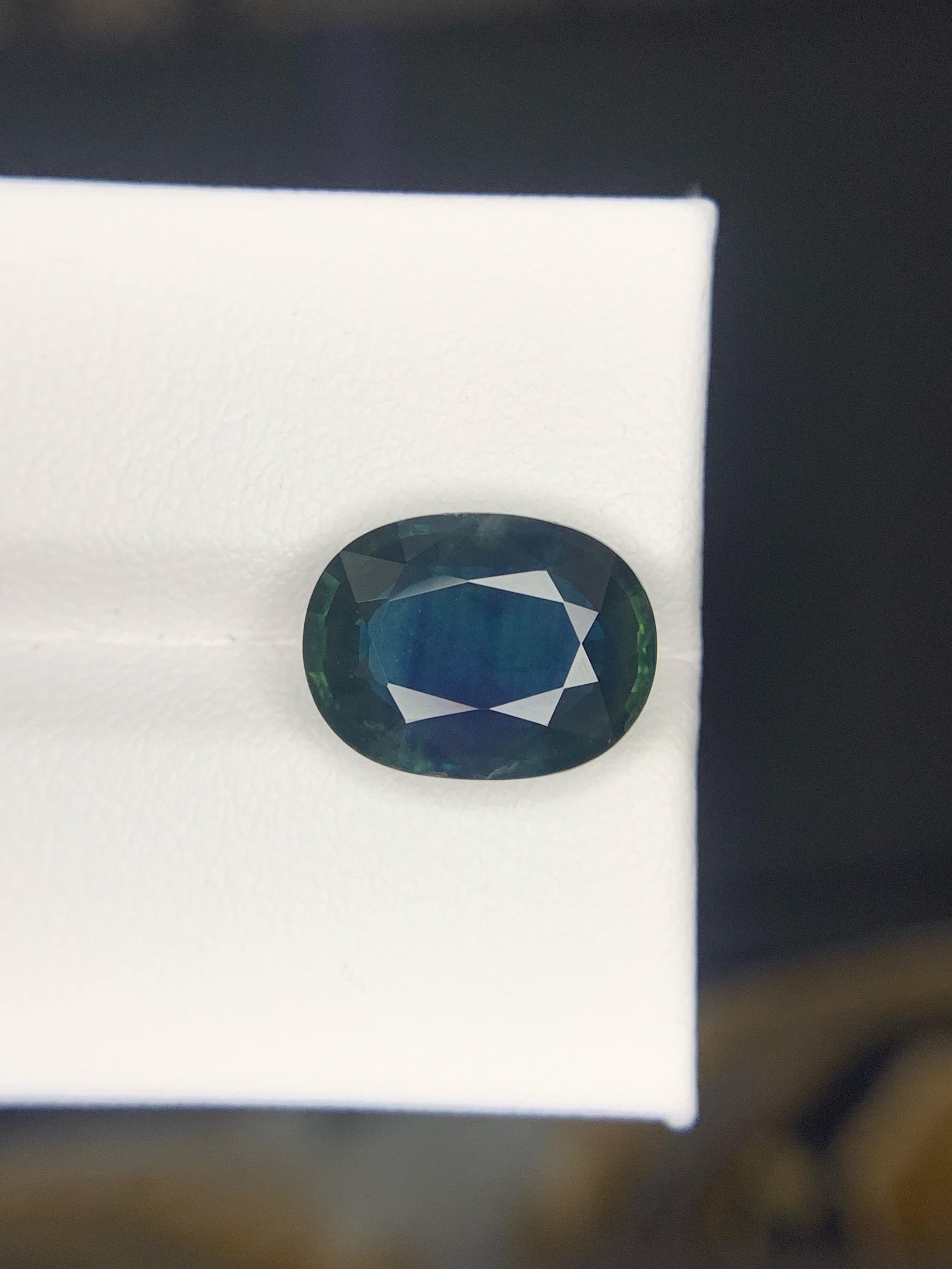 5,91 Karat Natürlicher loser grünlich blauer Saphir aus Madagaskar, Afrika für Damen oder Herren im Angebot