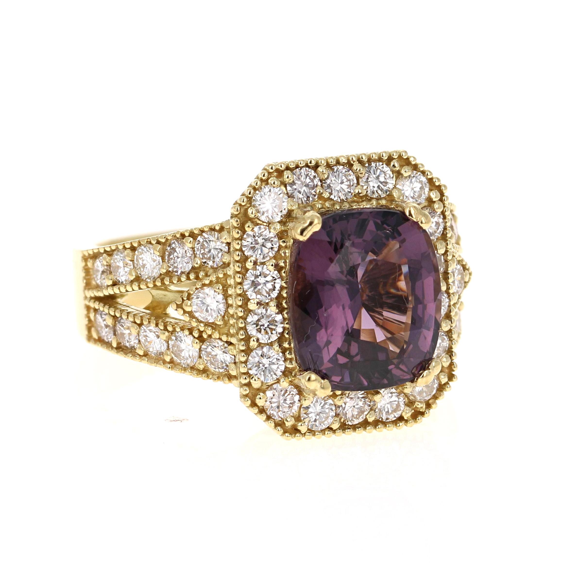 Contemporary 5.91 Carat Unheated Spinel Diamond 18 Karat Yellow Gold Ring