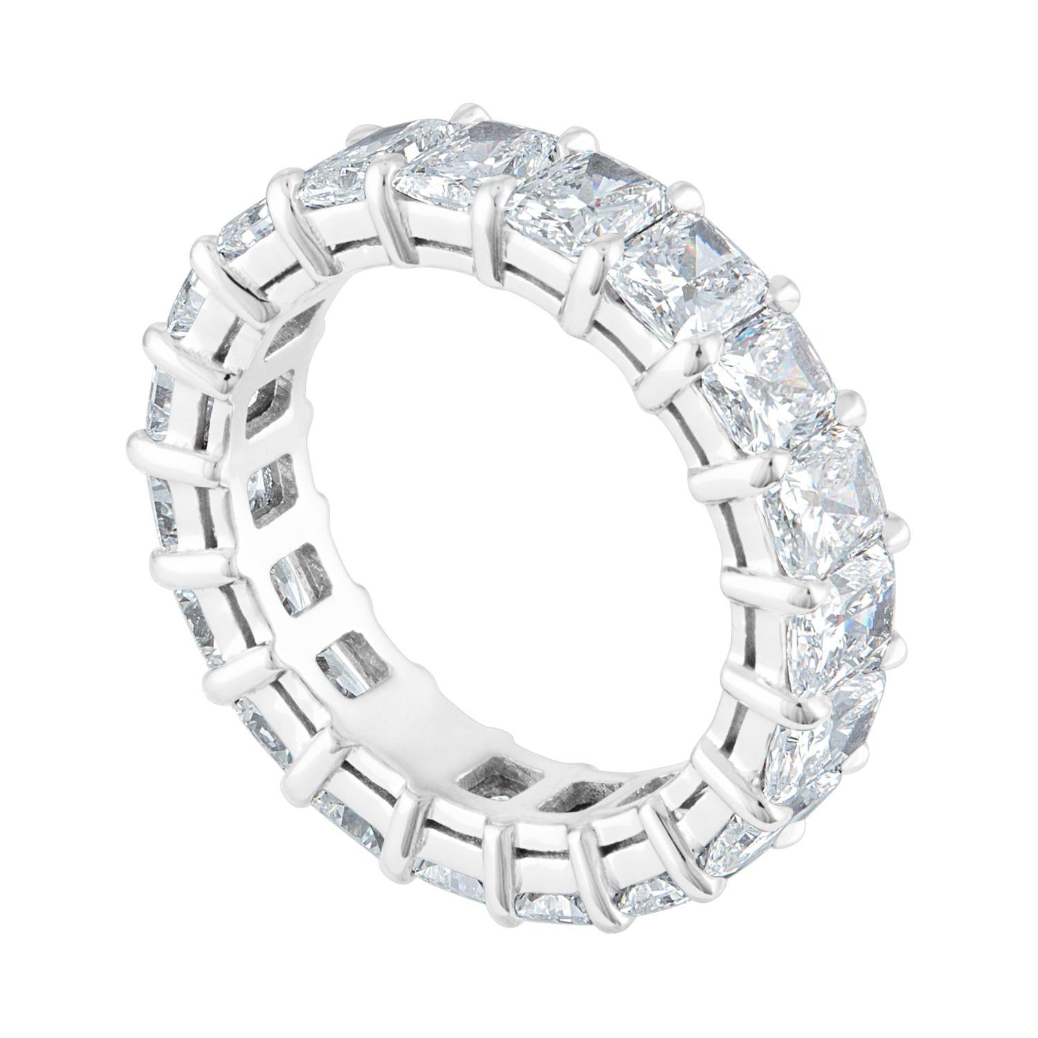 18K White Gold Diamond Eternity Band.
There are 5.91 Carats Diamonds D/E VVS
The ring has 19 stones Radiant Cut
The ring is a size 6.25, not sizable.
The ring weighs 5.2 grams.