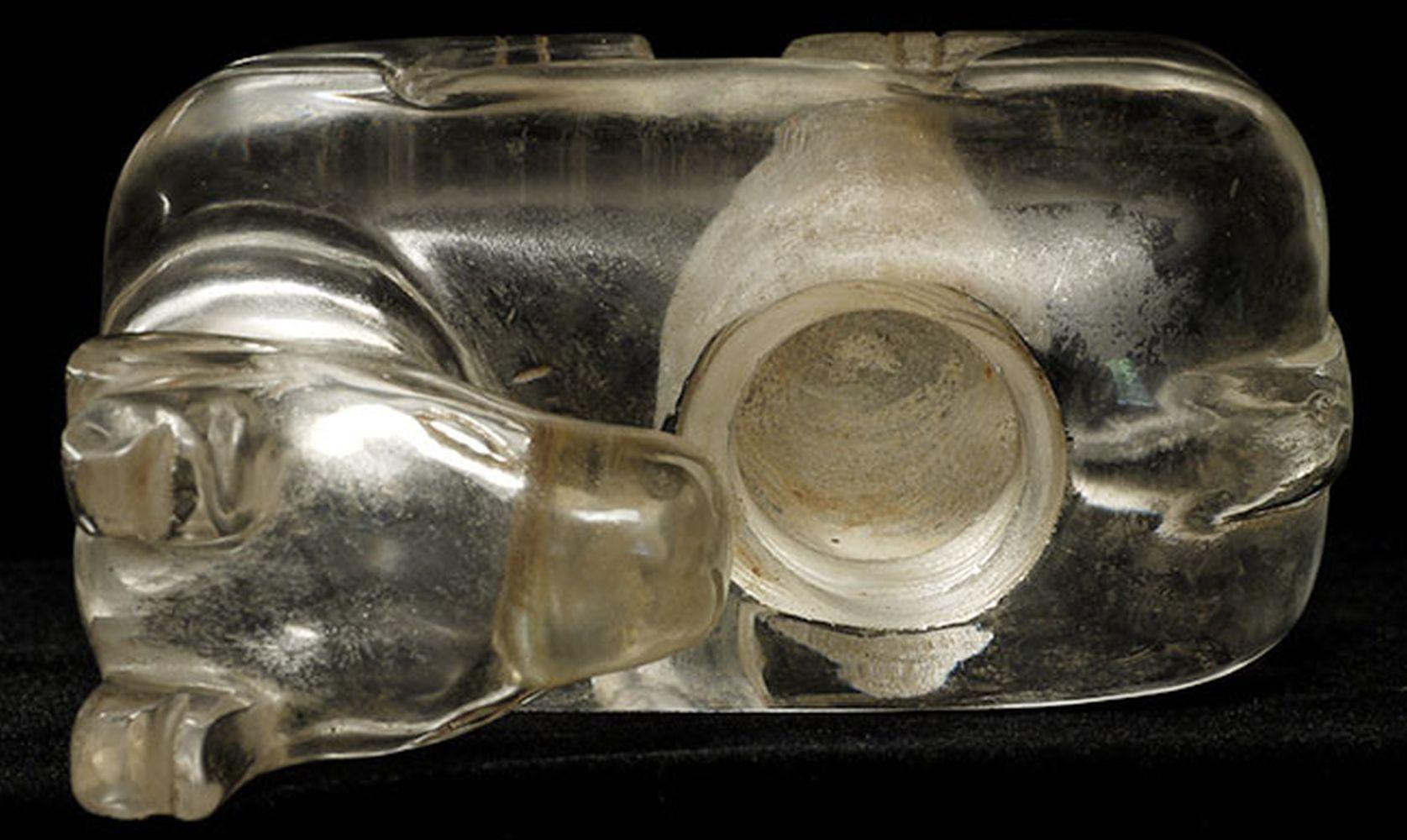 17thC or Earlier Northern Thai Quartz Crystal Reliquary - 5920 For Sale 5