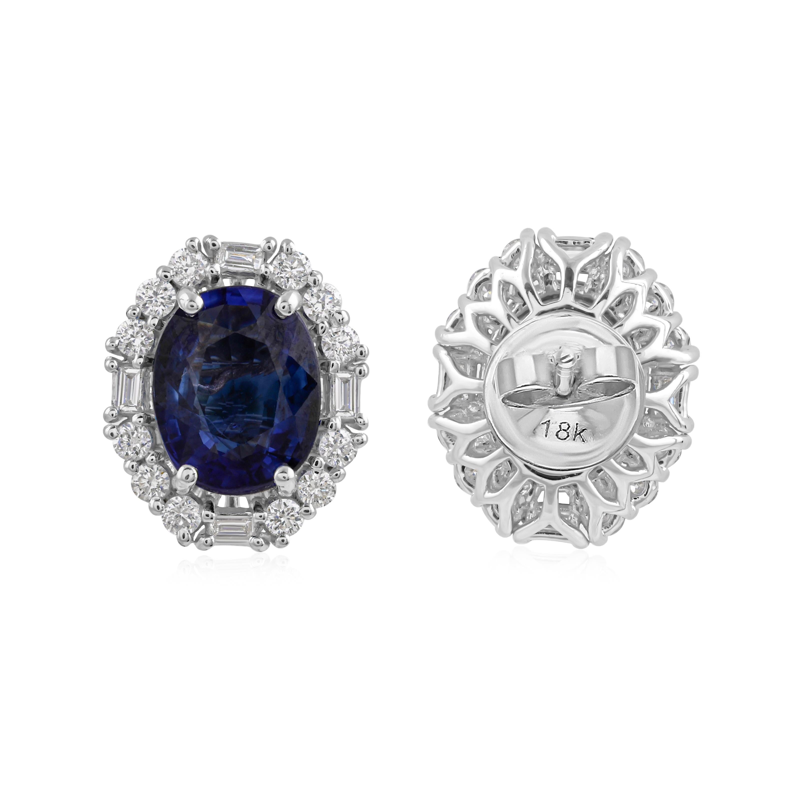 Orecchini a perno in oro bianco 18 carati con diamante e zaffiro blu da 5,93 carati Regalo in vendita 2