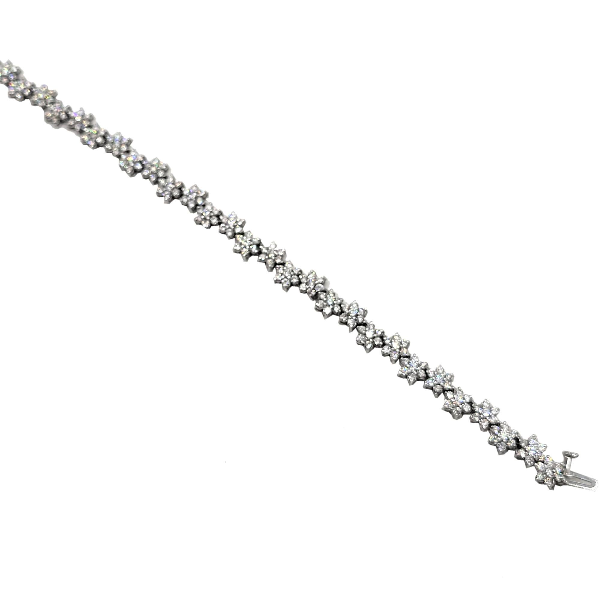 Sebastian Bernard Pulsera de diamantes de 14 quilates engastados con pavé de 5,93 quilates - Eslabones en forma de estrella en Nuevo estado para la venta en Los Angeles, CA