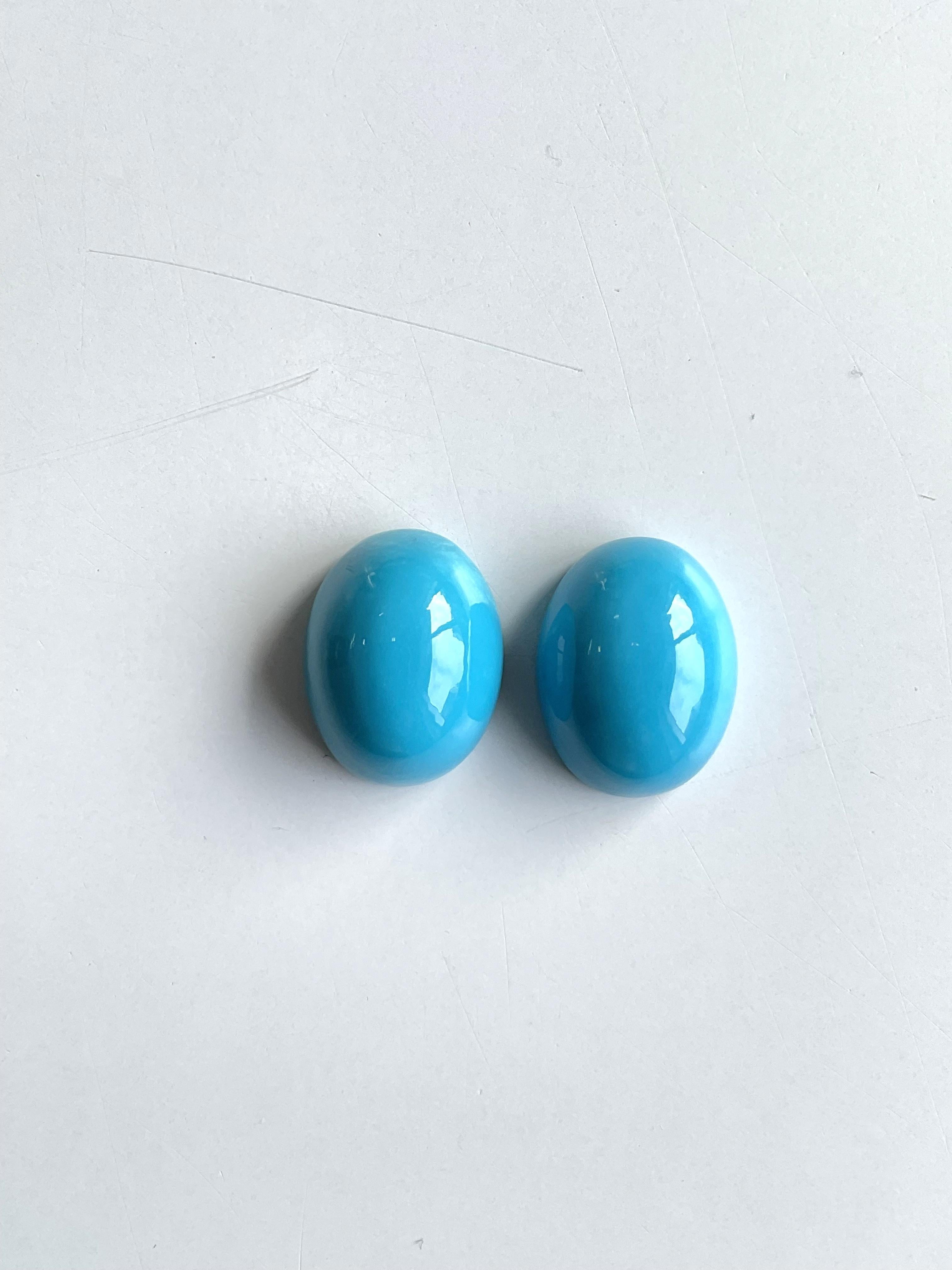 59.49 Carats Turquoise Arizona Cabochons 2 Pieces Pair For Jewelry Natural Gem In New Condition For Sale In Jaipur, RJ