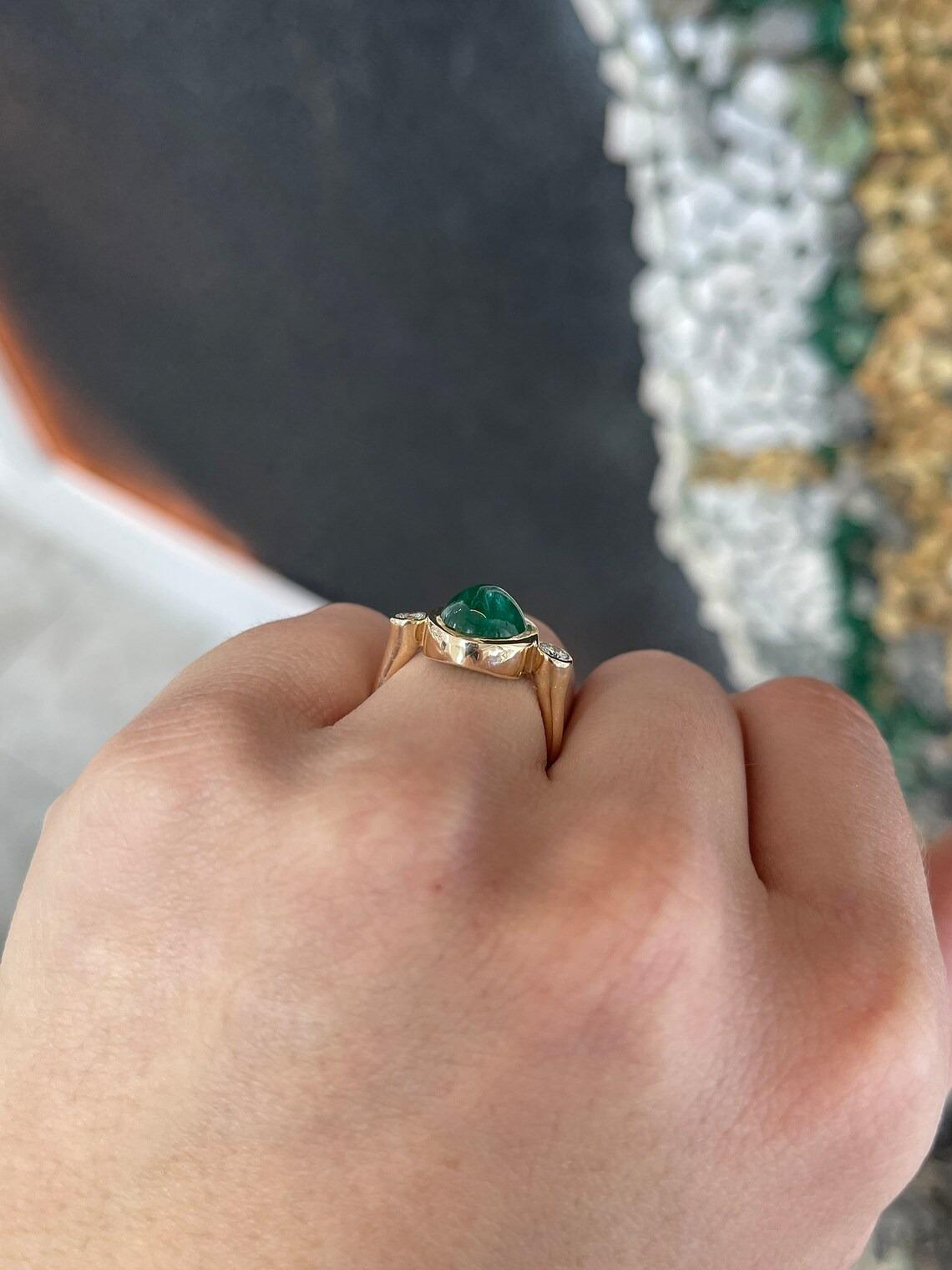 5.94tcw 14K Oval Cabochon Cut Emerald & Round Diamond Three Stone Bezel Ring In New Condition For Sale In Jupiter, FL