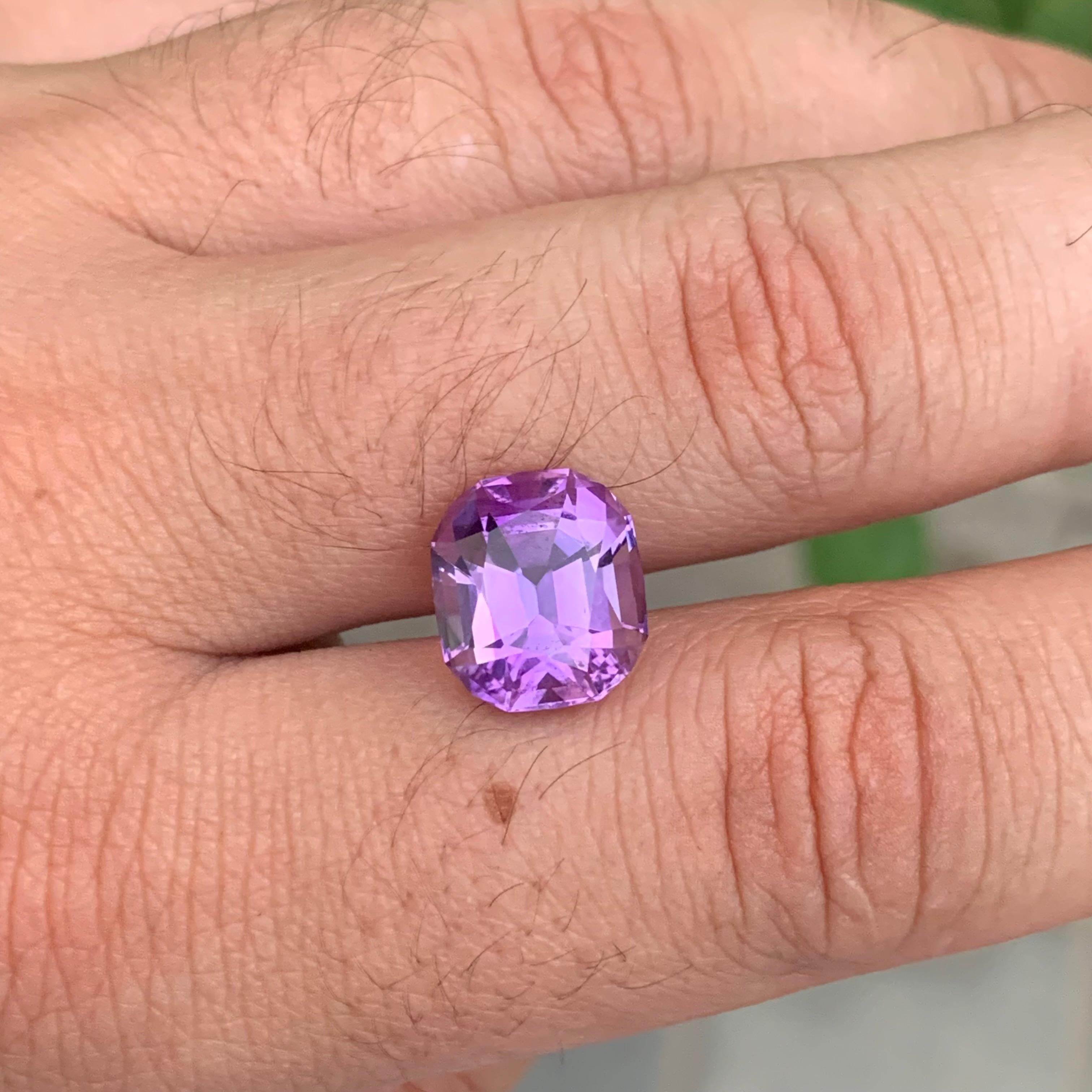 5.95 Carat Natural Loose Amethyst Cushion Shape Gemstone (Améthyste en vrac en forme de coussin) Neuf - En vente à Peshawar, PK