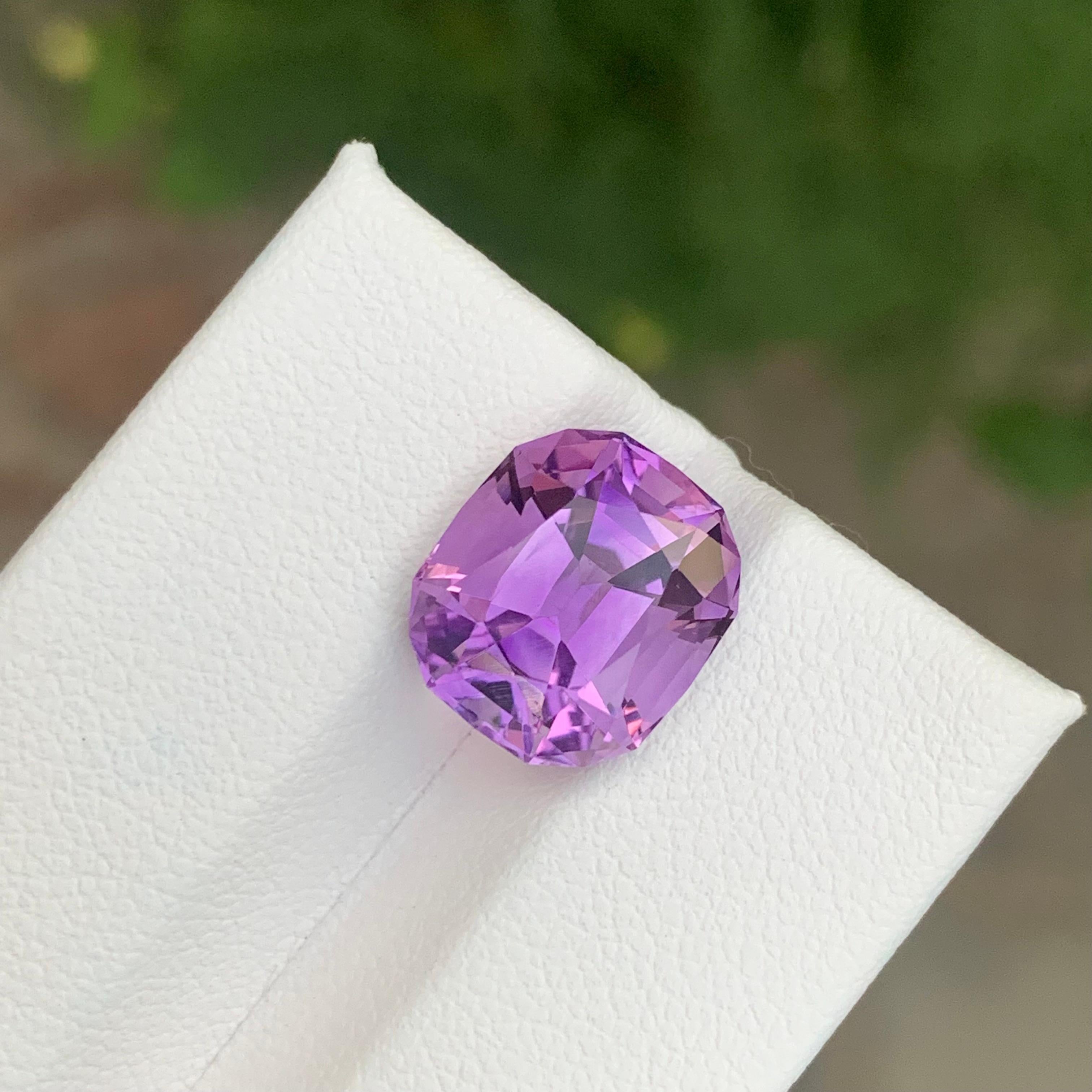 5.95 Carat Natural Loose Amethyst Cushion Shape Gemstone (Améthyste en vrac en forme de coussin) en vente 1