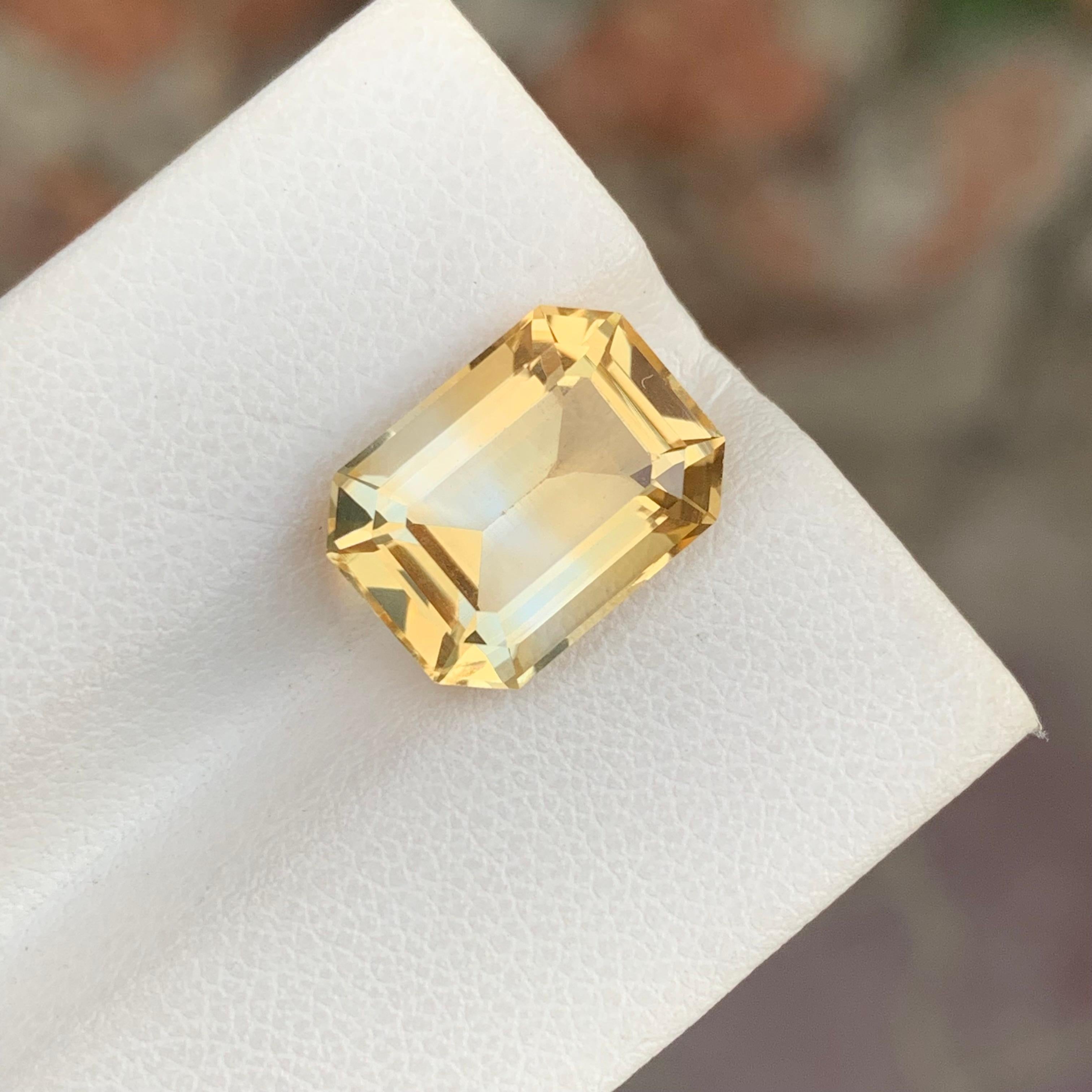 Loser Bi-Farb-Citrin

Gewicht: 5,95 Karat
Abmessung: 12.8 x 9.5 x 7.1 Mm
Herkunft: Brasilien
Behandlung: Nicht
Bescheinigung: Auf Anfrage
Die Form: Smaragd 


Der Citrin, ein strahlender und vielseitiger Edelstein, verzaubert mit seinen warmen,