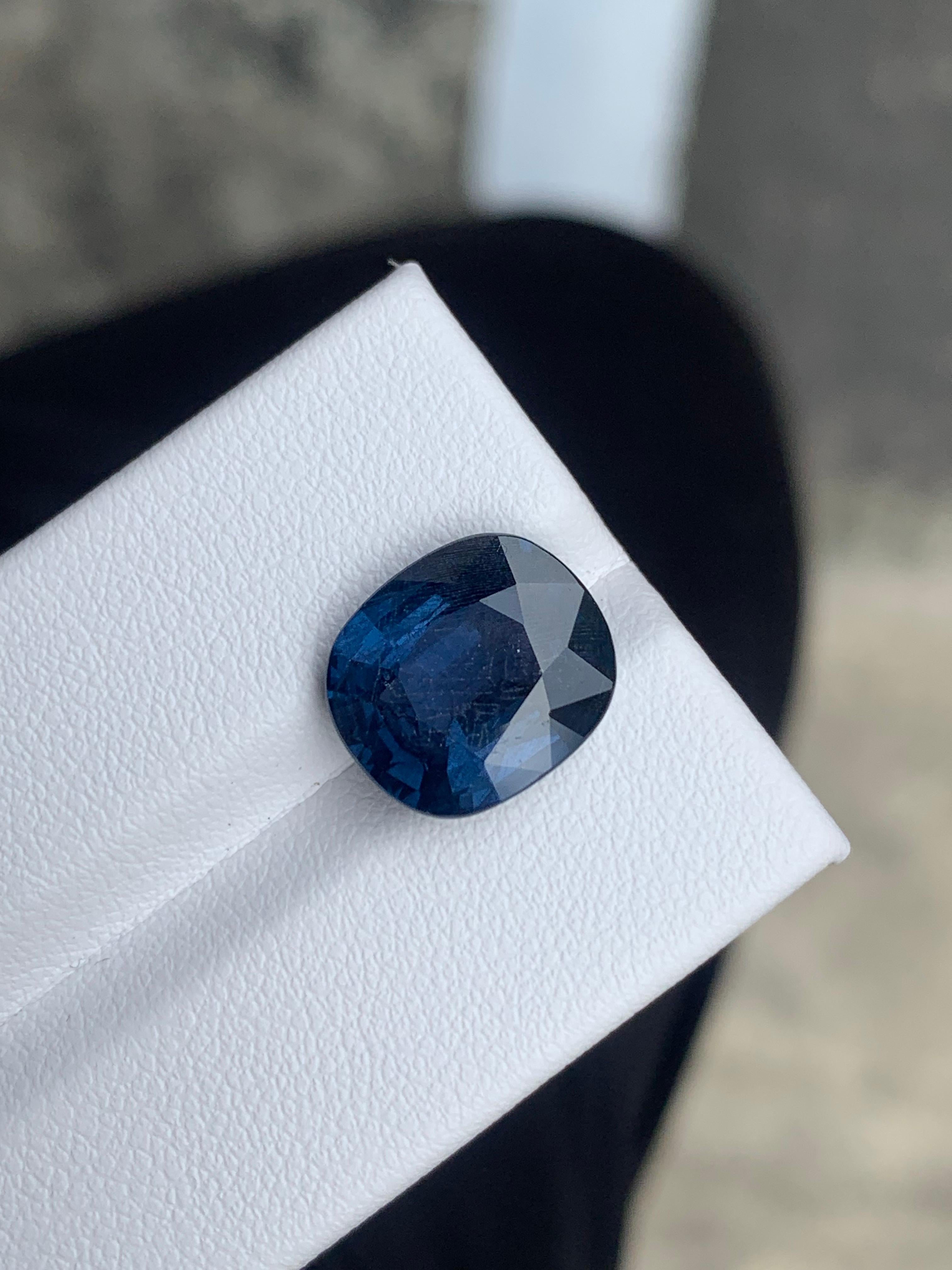 5,95 Carati Nature Spinello sciolto con cambio di colore Gemma della Tanzania in vendita 3