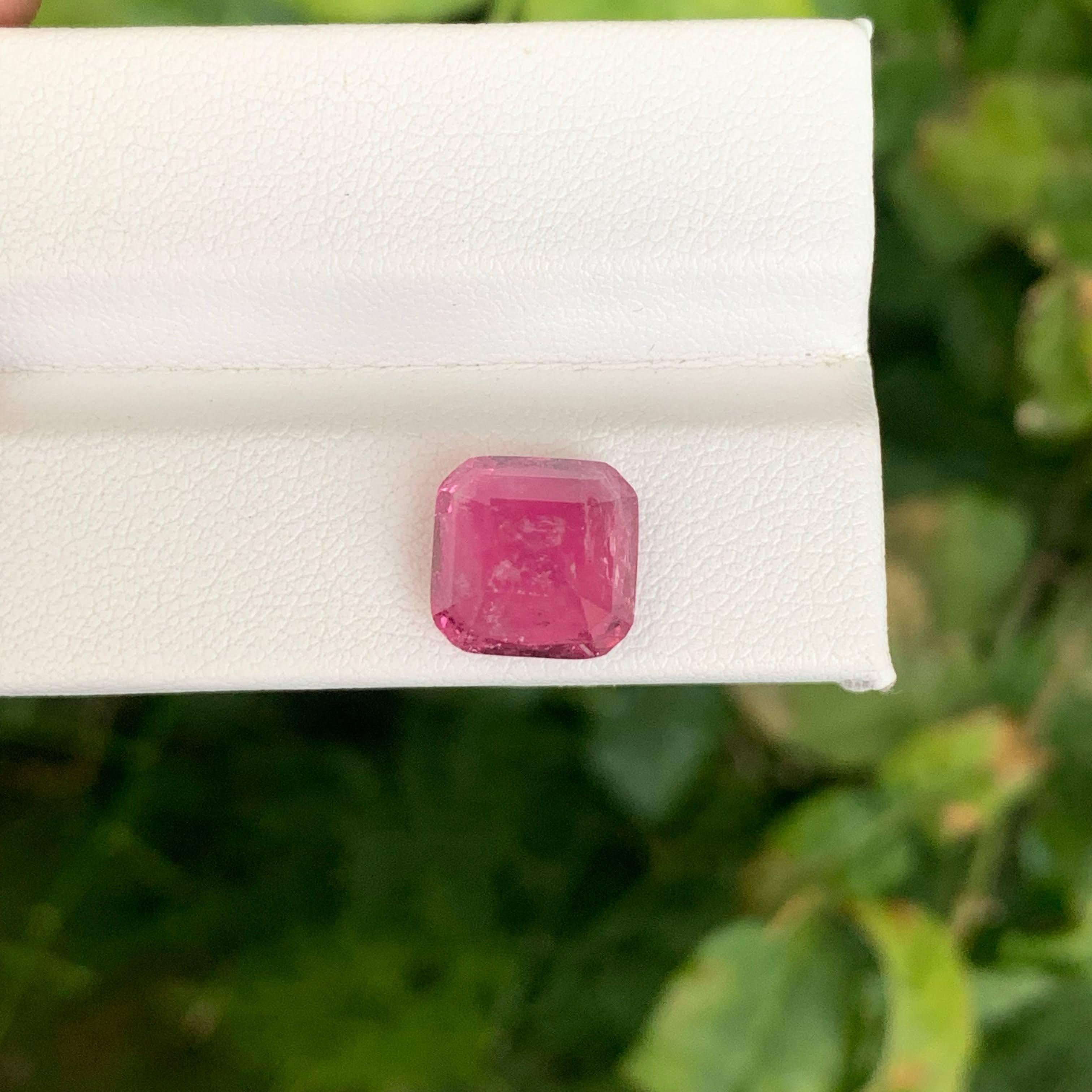 5,95 carati di tormalina rubellite naturale sciolta, pietra tagliata a cuscino, gemma afgana in vendita 4