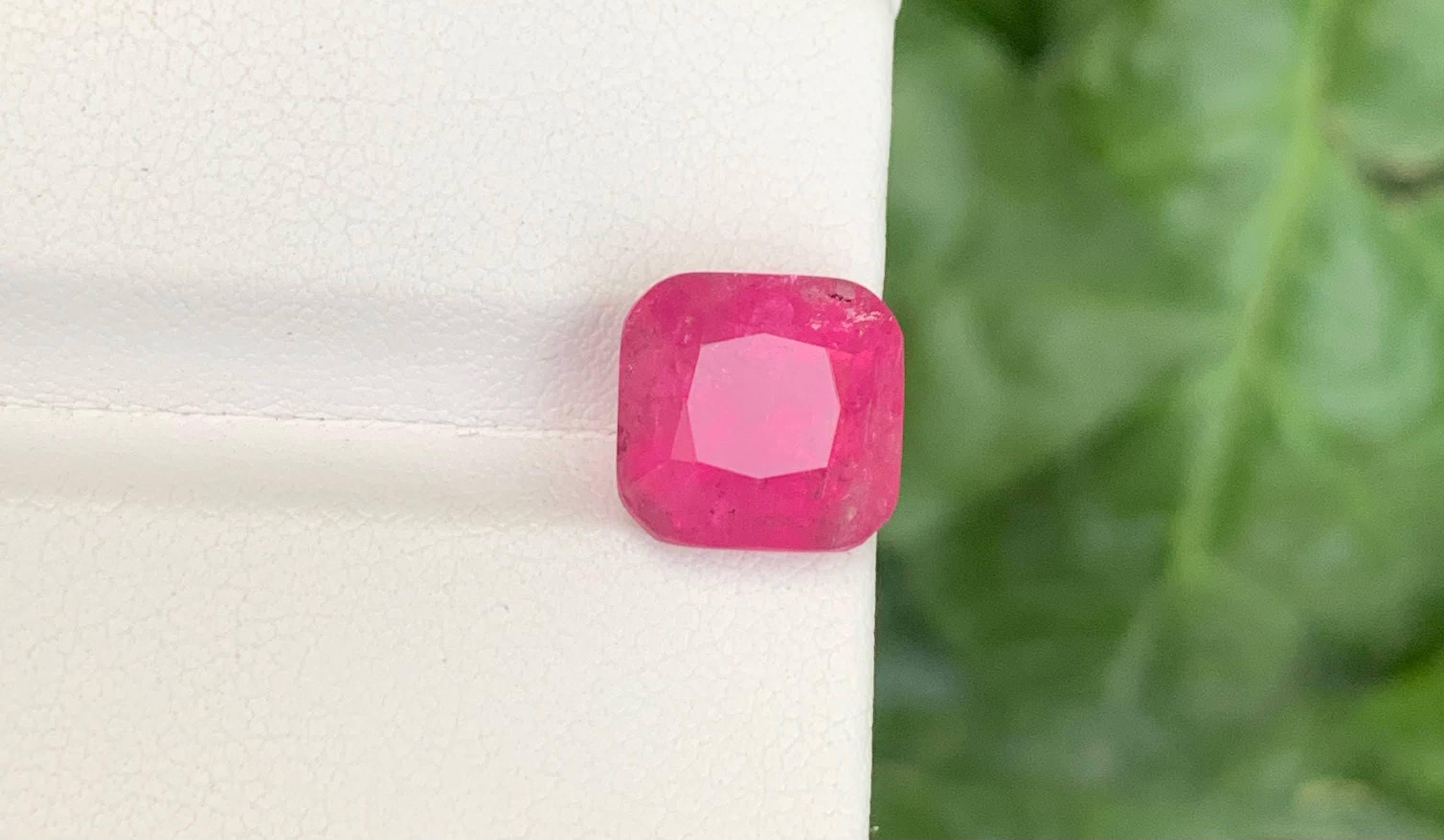 5,95 carati di tormalina rubellite naturale sciolta, pietra tagliata a cuscino, gemma afgana in vendita 2