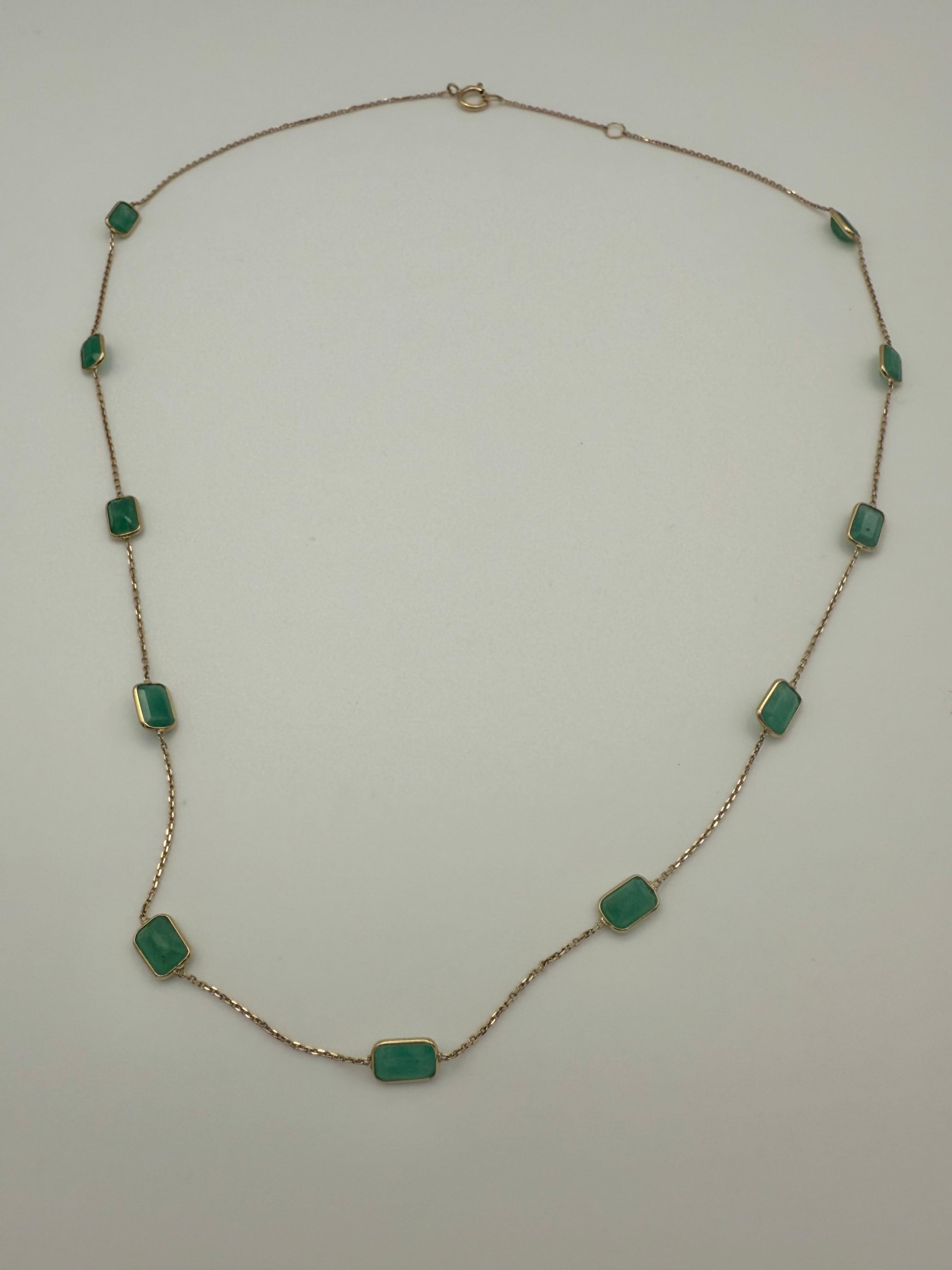 Collar de cadena con esmeralda octogonal de 5,95 quilates en oro amarillo macizo de 18 quilates en venta 5