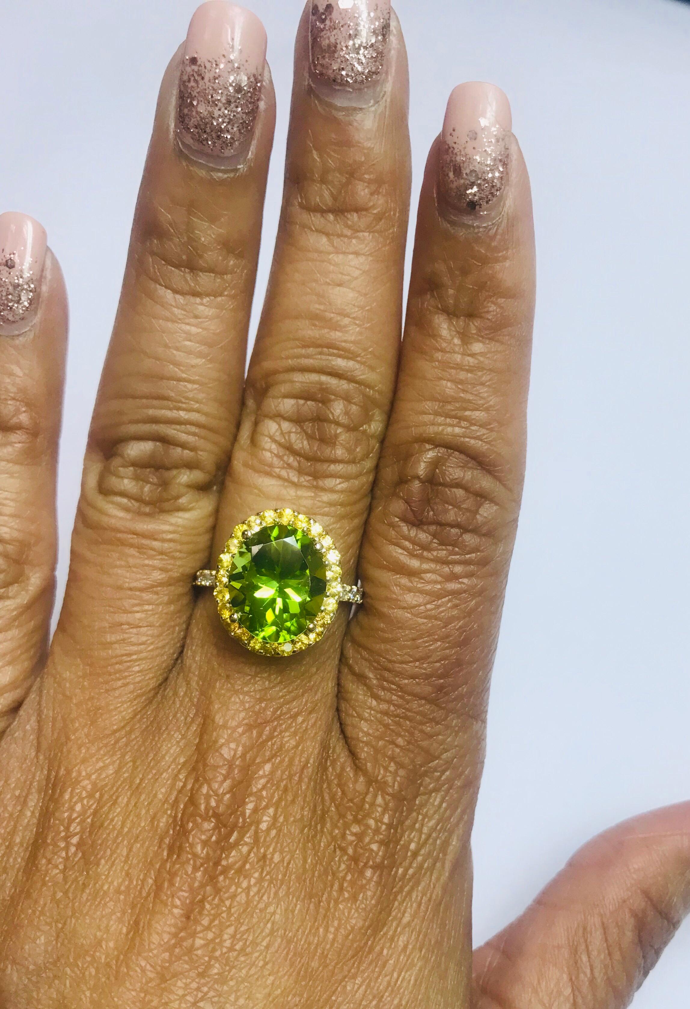 5.95 Carat Peridot Diamond 14 Karat Yellow Gold Engagement Ring In New Condition In Los Angeles, CA