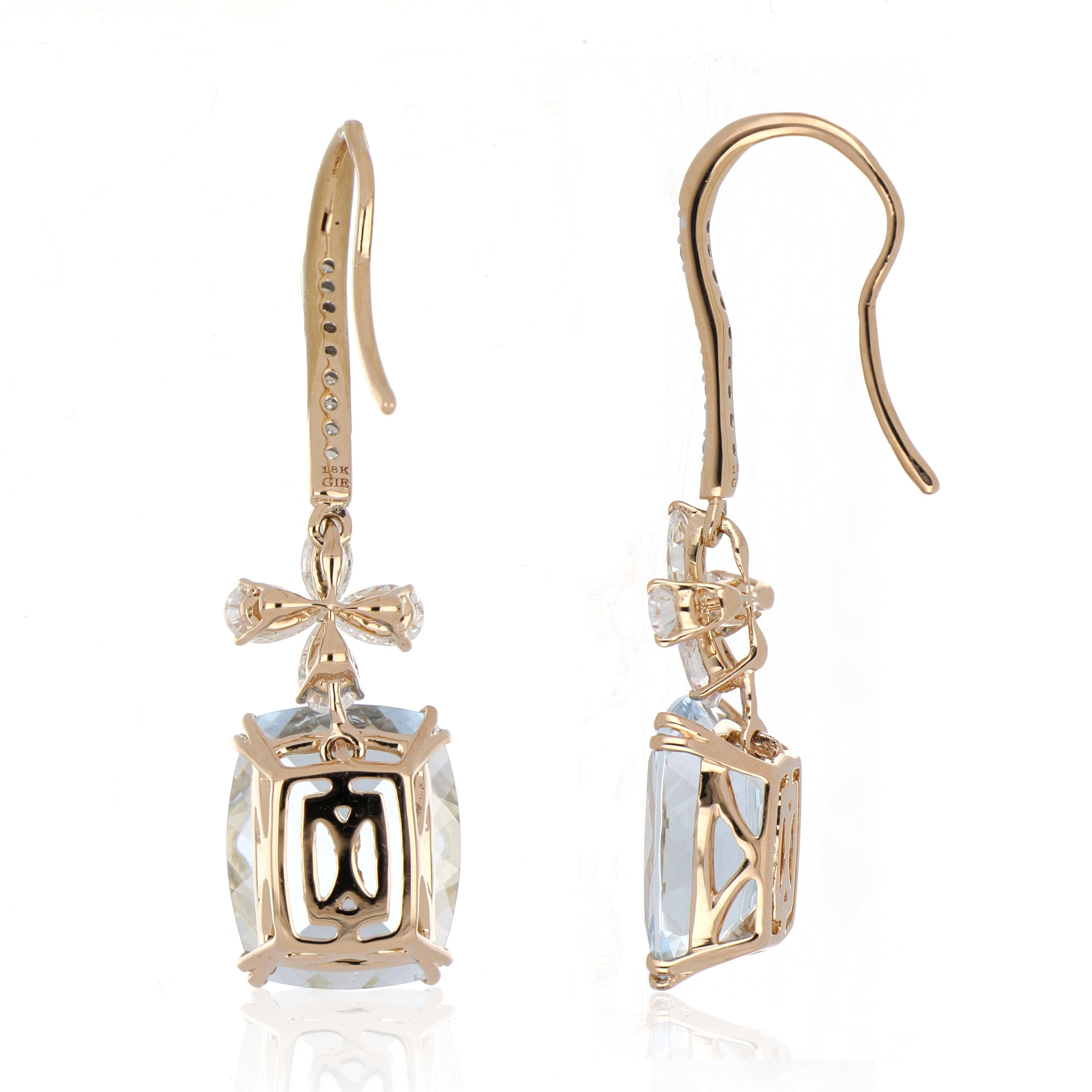 Contemporary 5.95 Carat Total Morganite and Aquamarine Earring with Diamonds in 18 Karat Gold For Sale