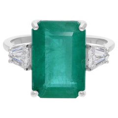 5.95 Carats Zambian Emerald 0.58 Carat SI/H Diamond 14k White Gold Cocktail Ring