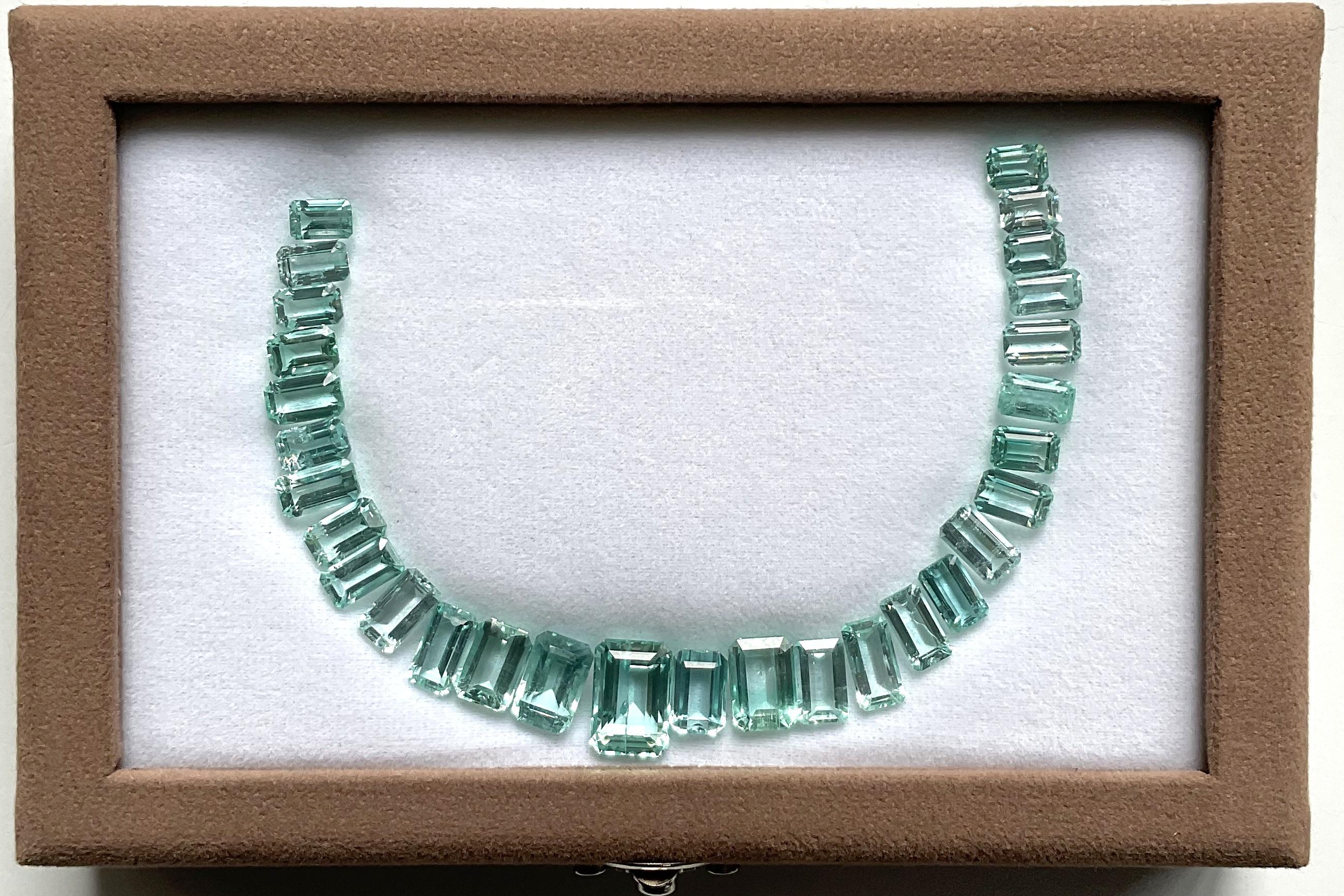 59,53 Karat Nigeria Smaragd Oktagon Schliff Stein Layout Feiner Schmuck Natürlicher Edelstein (Achteckschliff) im Angebot