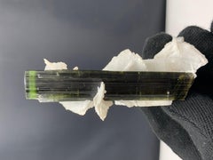 59,55 grammi di tormalina con albite da Stak Nala, Skardu, Pakistan