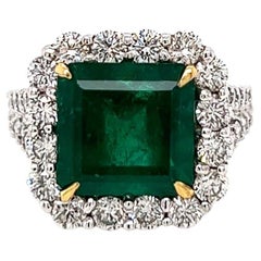 Bague pour femme en diamants et émeraudes vertes de 5,95 carats au total