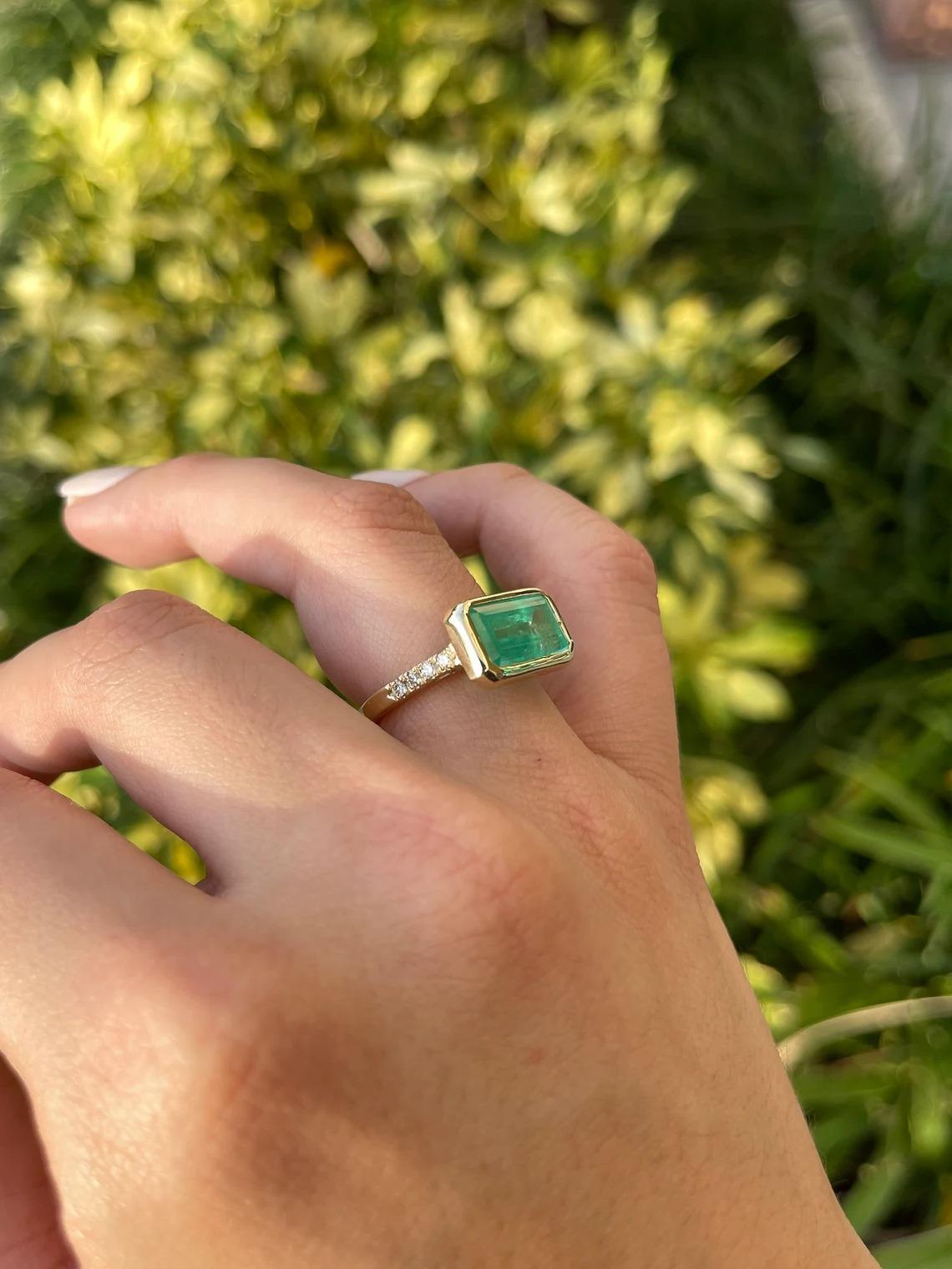 5.97tcw 14K East-West Emerald-Emerald Cut & Diamond Accent Bezel Gold Ring For Sale 1