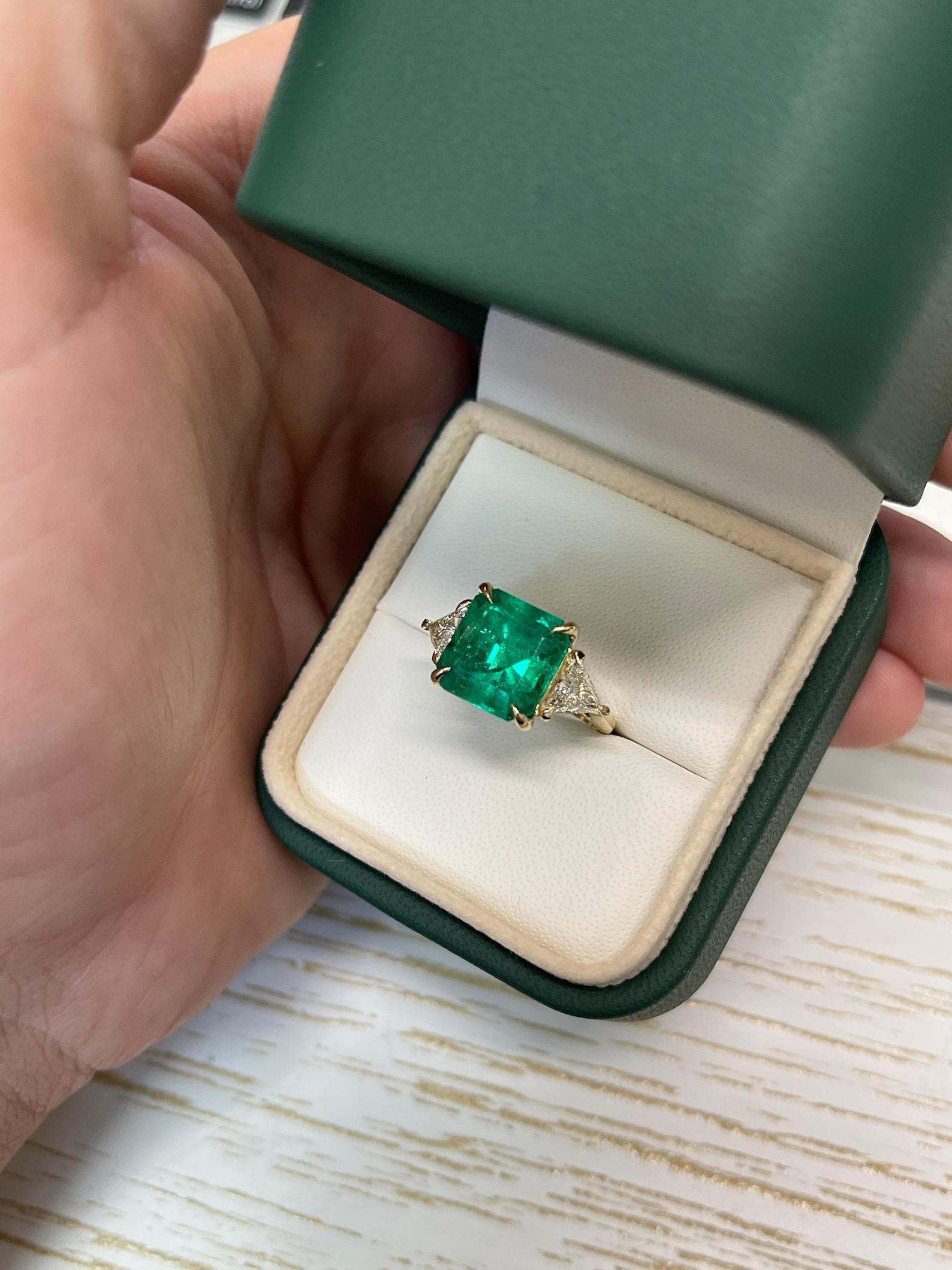 Women's 5.97tcw Fine Quality AAA Emerald & Trillion VS Diamond Three Stone Ring Gold 18K For Sale