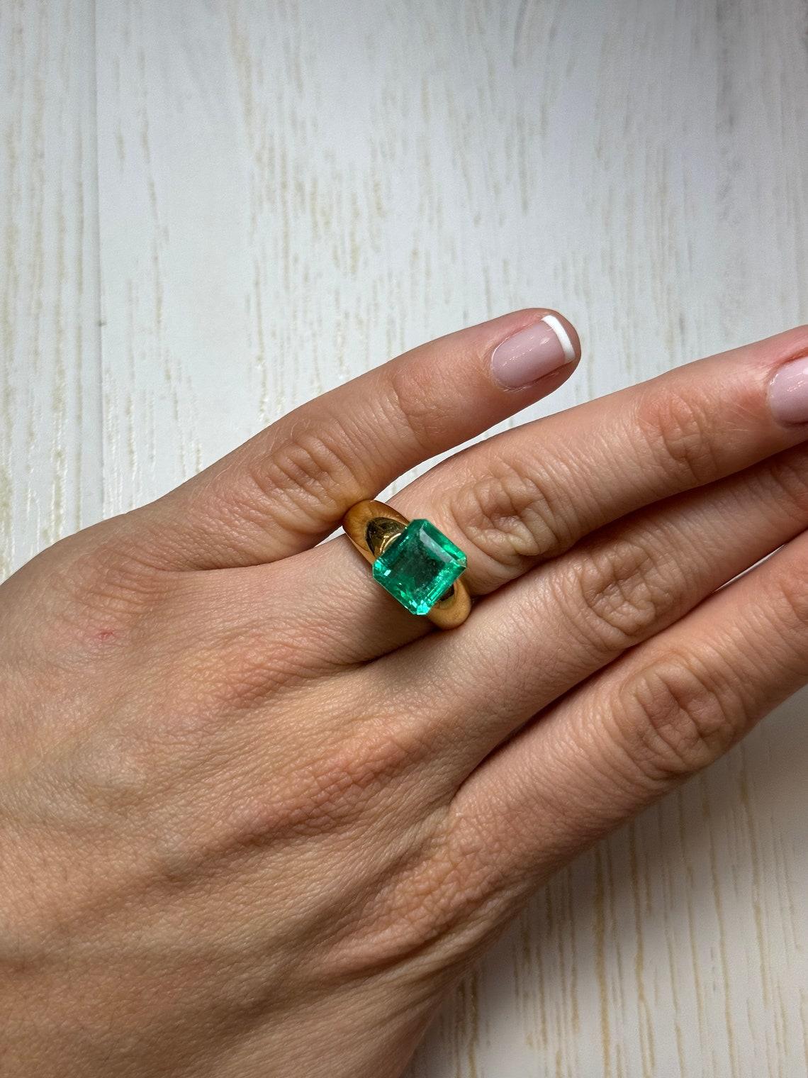 5,98 Karat 10x9 Kristall sauberer grüner kolumbianischer Smaragd im Smaragdschliff Mai - Smaragdschliff im Angebot 2