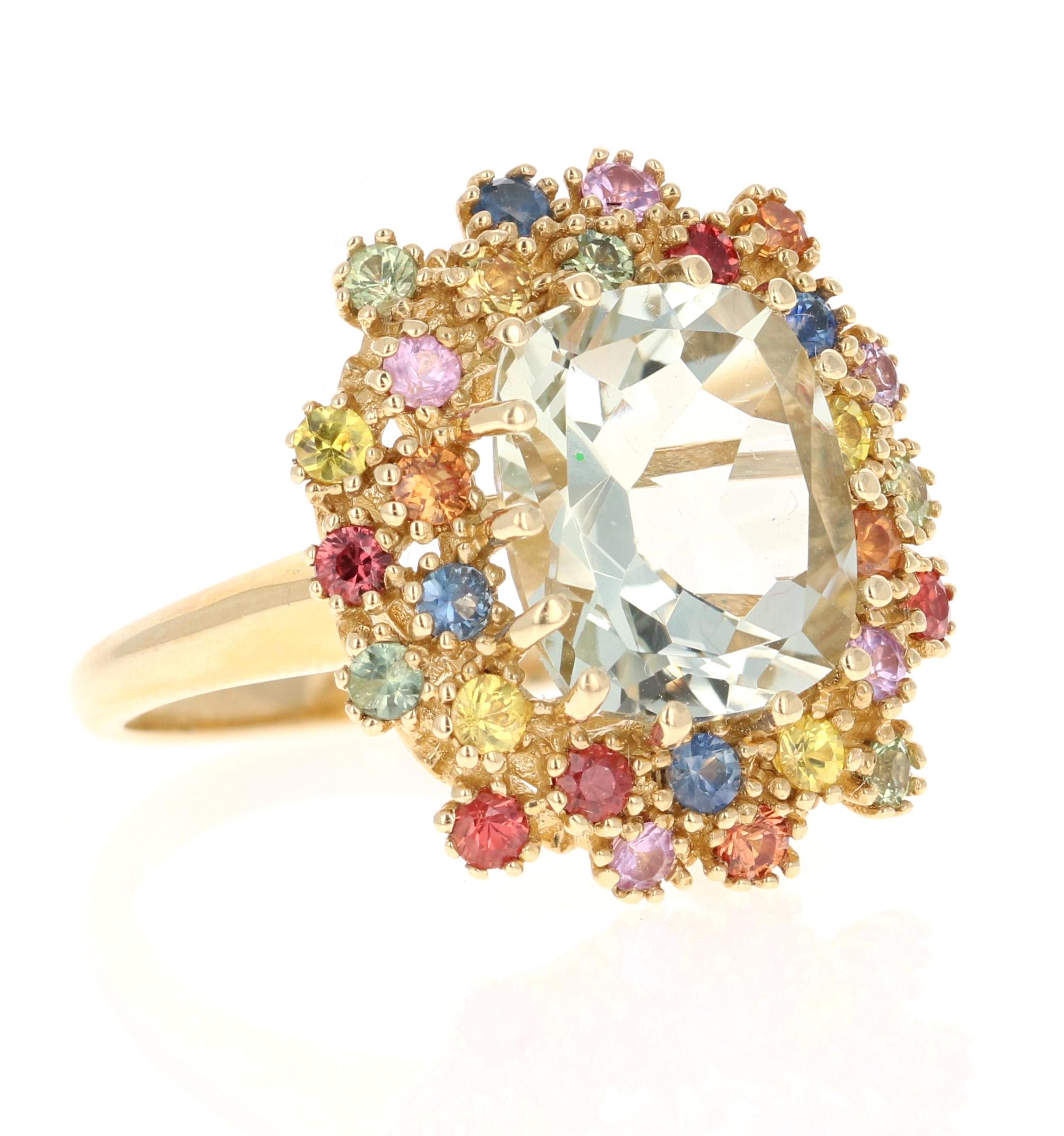 Anello a grappolo in oro giallo con ametista e zaffiri naturali multicolore da 5,98 carati

Questo anello presenta una sottile ma accattivante ametista verde al centro. L'ametista è accentuata da zaffiri naturali multicolore incastonati in una