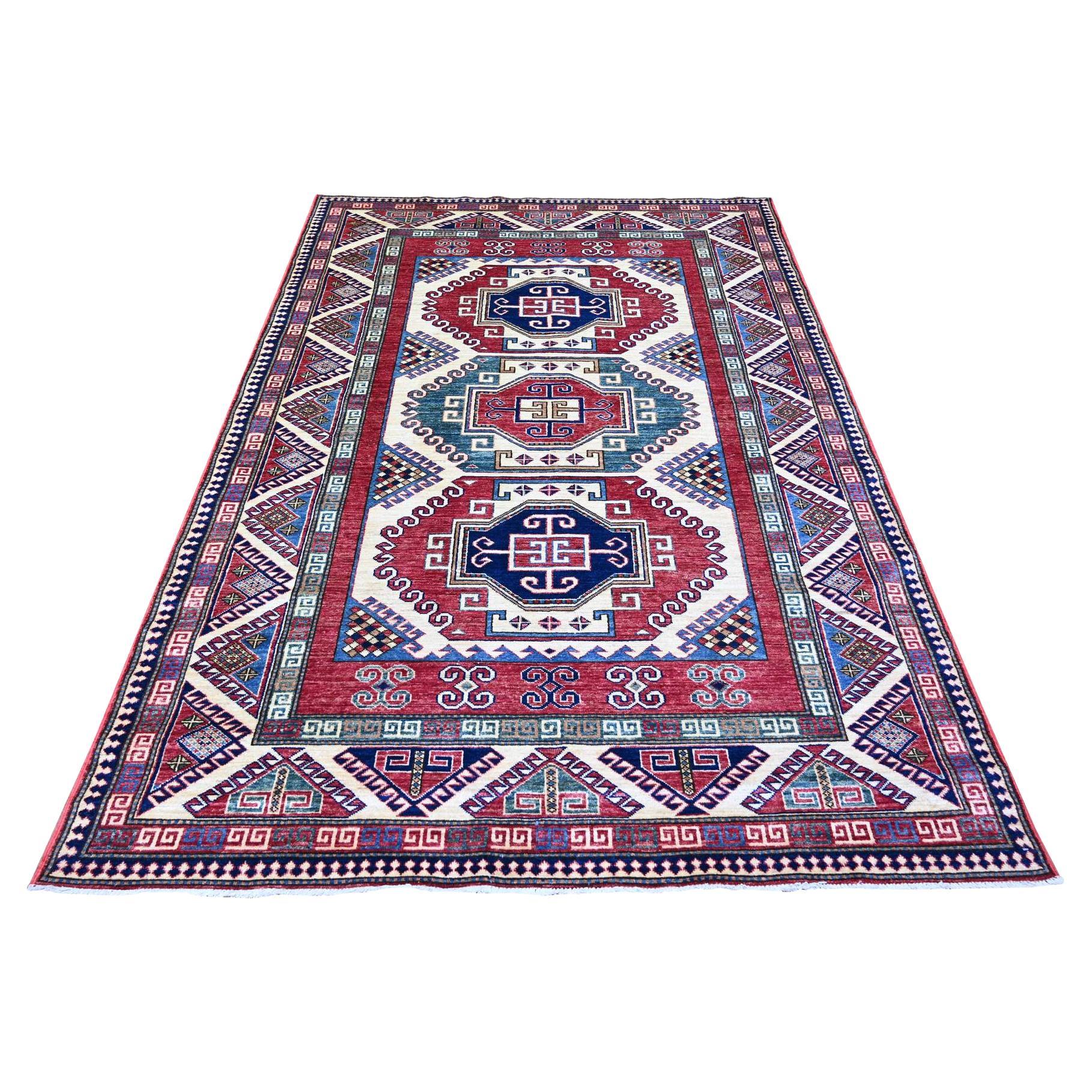 5'9"x8' Delicate White Afghan Super Kazak Bordjalou Handgeknüpfter Teppich aus Wolle