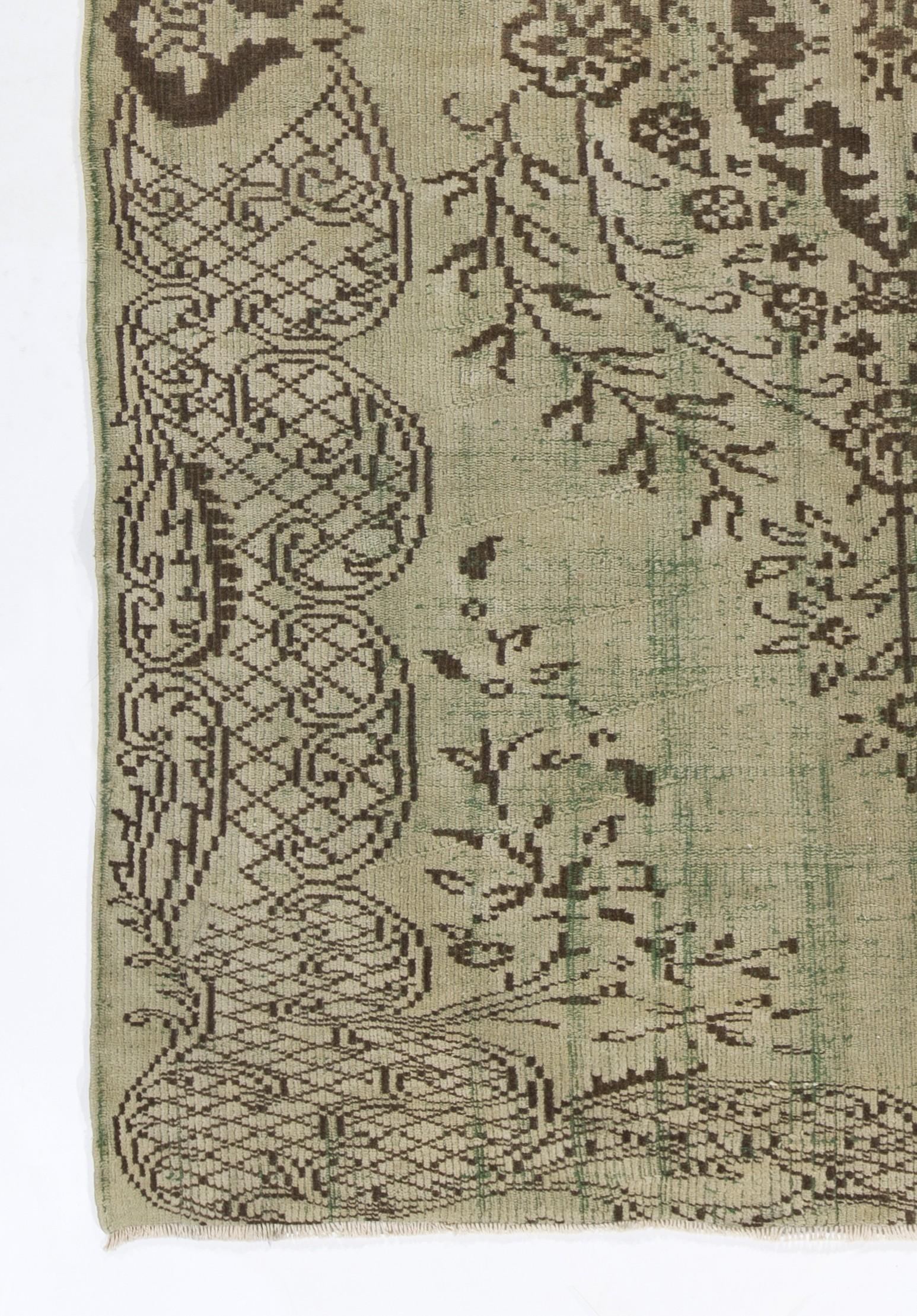 6x8.6 Ft Handgeknüpfter zentral- anatolischer Vintage-Teppich in grünen Farbtönen (Türkisch) im Angebot