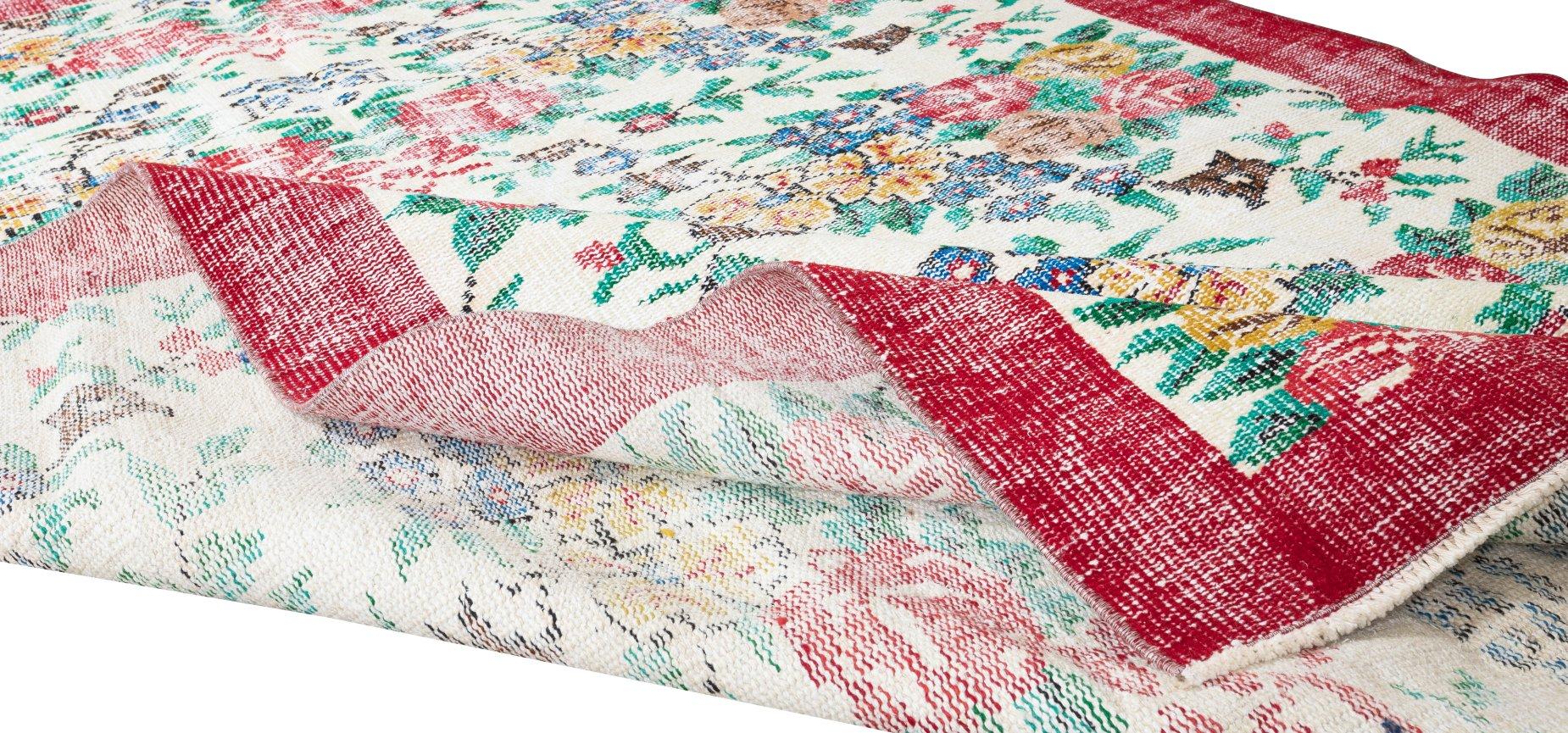 6x8,7 Ft Floral Pattern Hand Knotted Wool Area Rug. Anatolischer Teppich aus der Mitte des Jahrhunderts (Land) im Angebot
