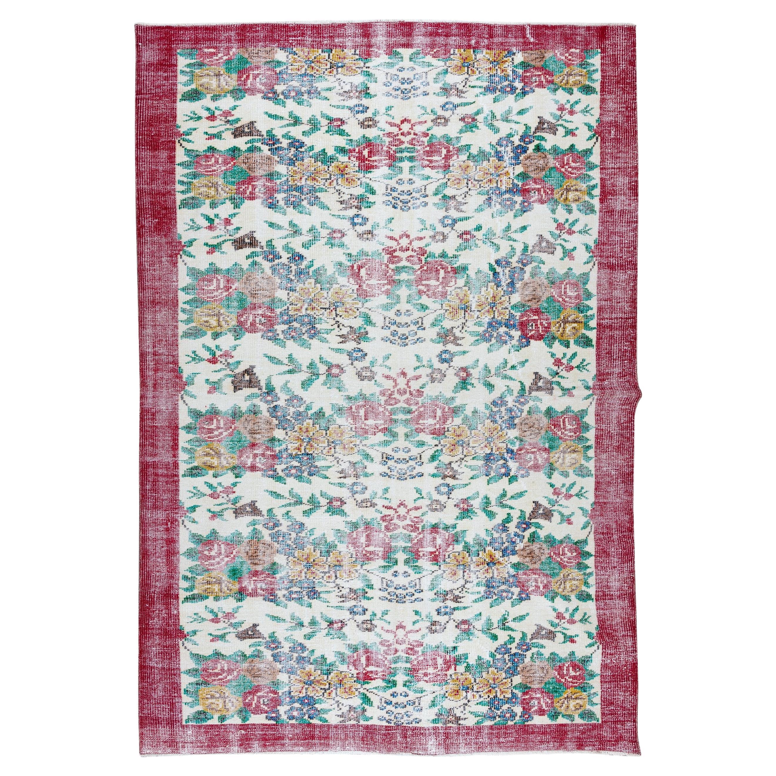 6x8,7 Ft Floral Pattern Hand Knotted Wool Area Rug. Anatolischer Teppich aus der Mitte des Jahrhunderts