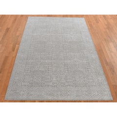 5'9"x9' Dorian Gray Wool and Plant Based Silk Fine Jacquard Hand Loomed Rug