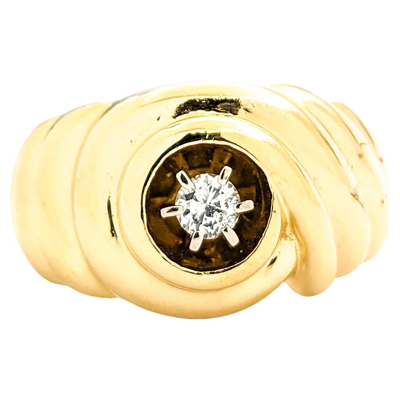 5ct Diamond Swirl Design Ring In Yellow Gold For Sale