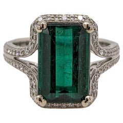Anello con Indicolite 5ct e diamanti estratti dalla terra in oro bianco massiccio 14K EM 13x8mm
