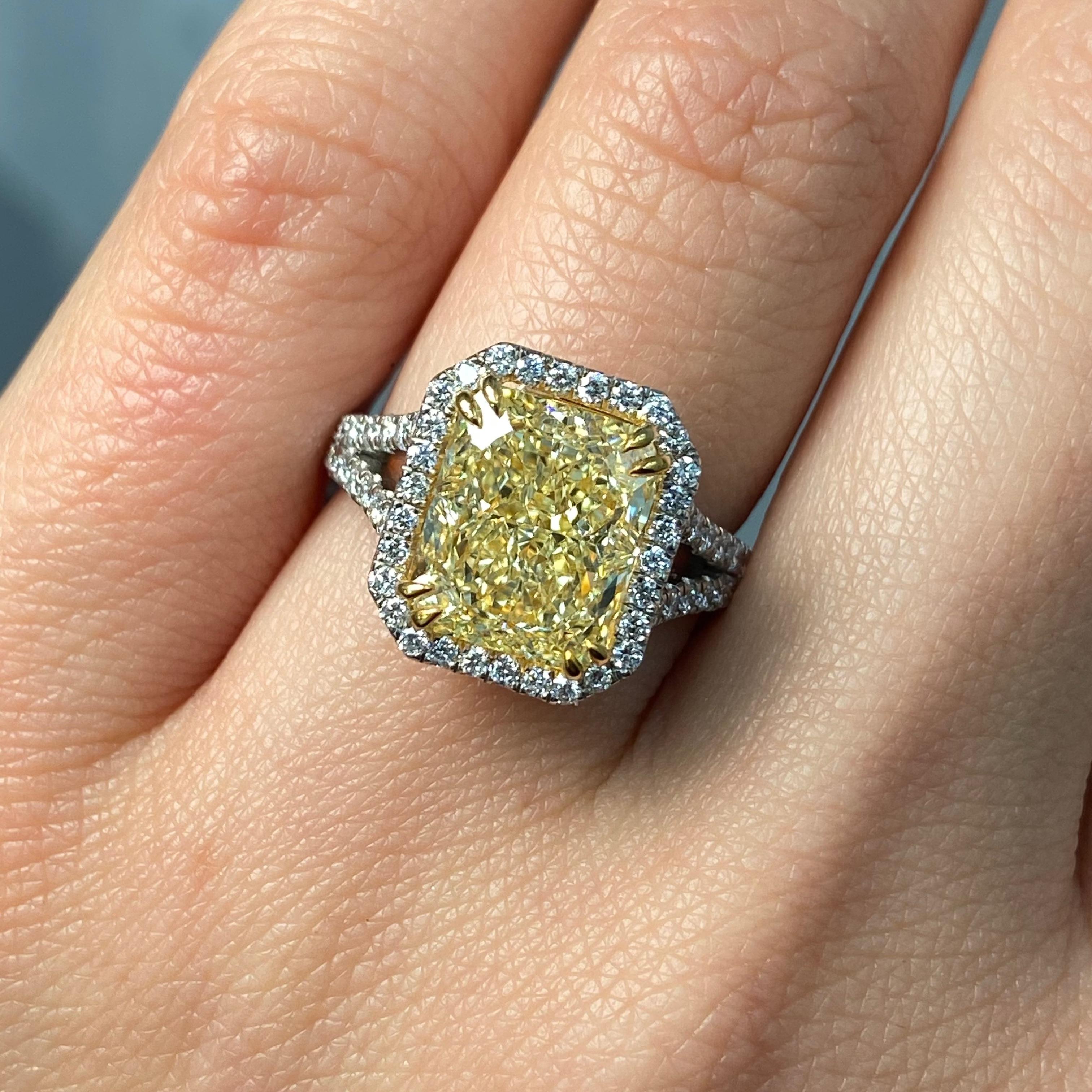 Rare Colors - 5ct Yellow Elongated Radiant Cut Diamond Halo Engagement Ring In New Condition For Sale In New York, NY