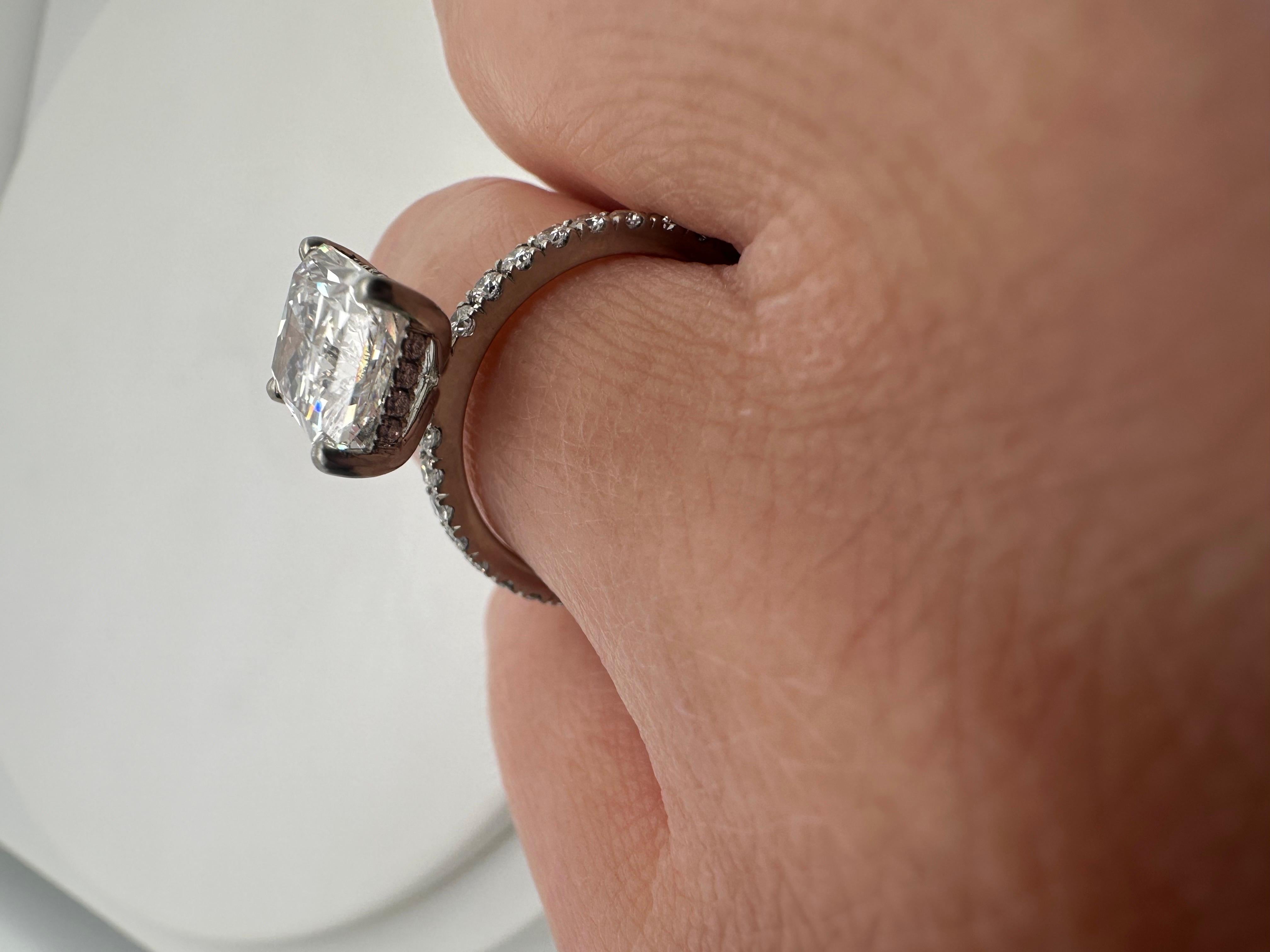 5ct Moissanite Diamond engagemenrt ring 18KT white gold stunning! For Sale 6