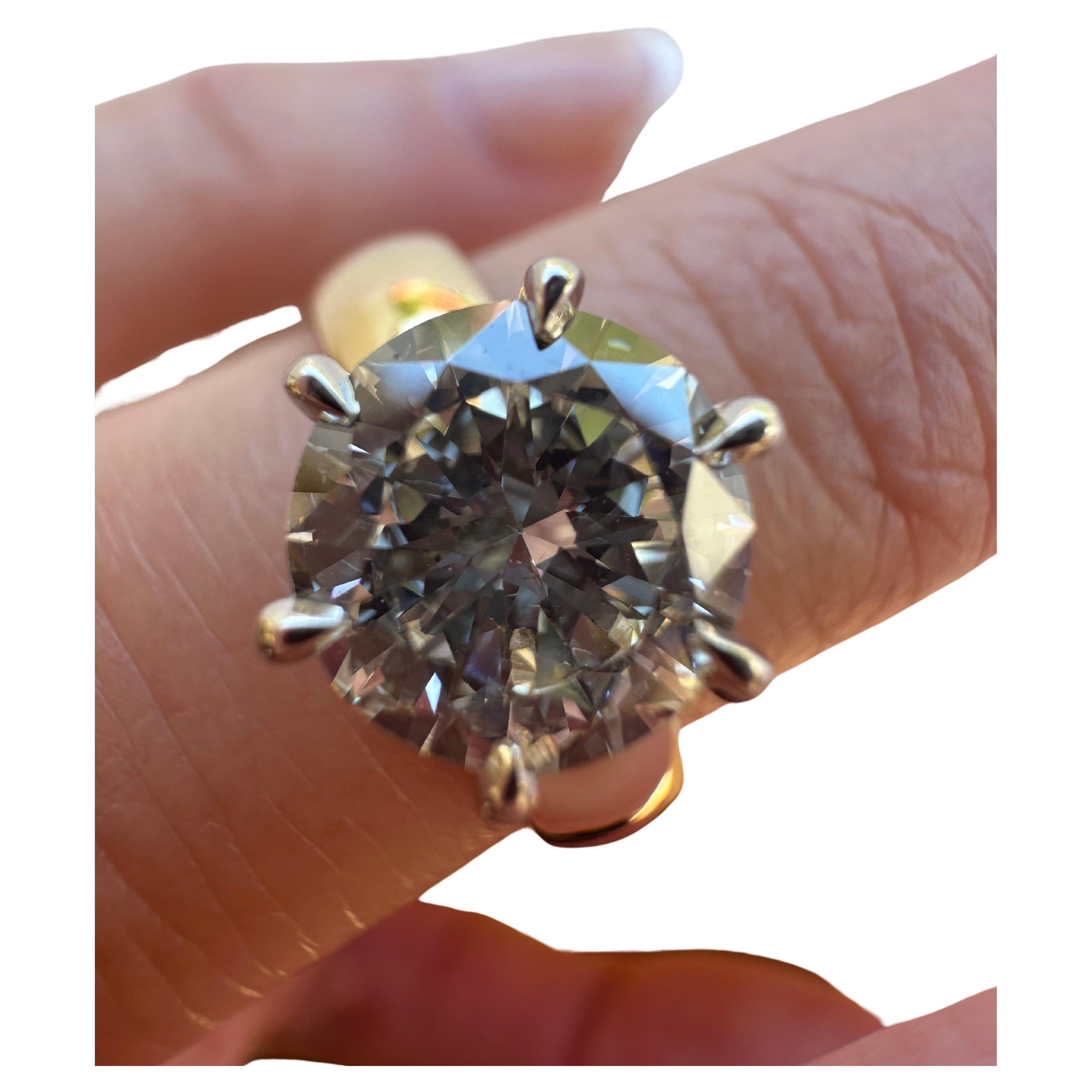 5ct Moissanite engagement ring 14KT gold large ring  en vente