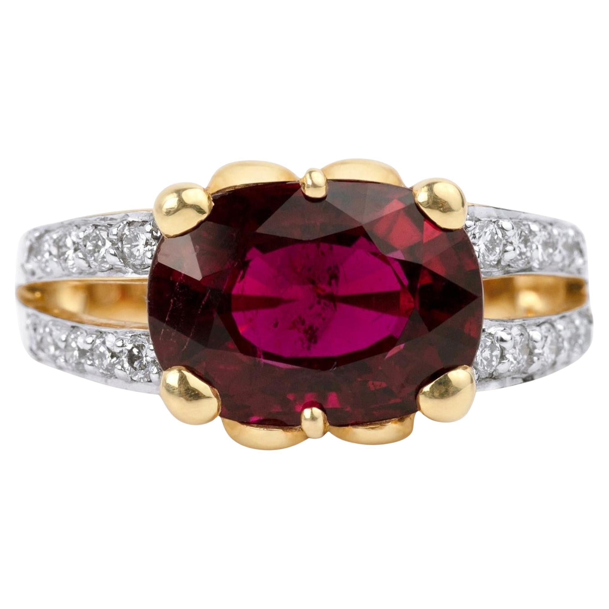 IGI-zertifizierter 5-karätiger natürlicher Rubellit-Turmalin-Cocktailring mit Ovalschliff und Diamant