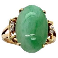 5ct Oval Jade Ring in 18ct Yellow Gold