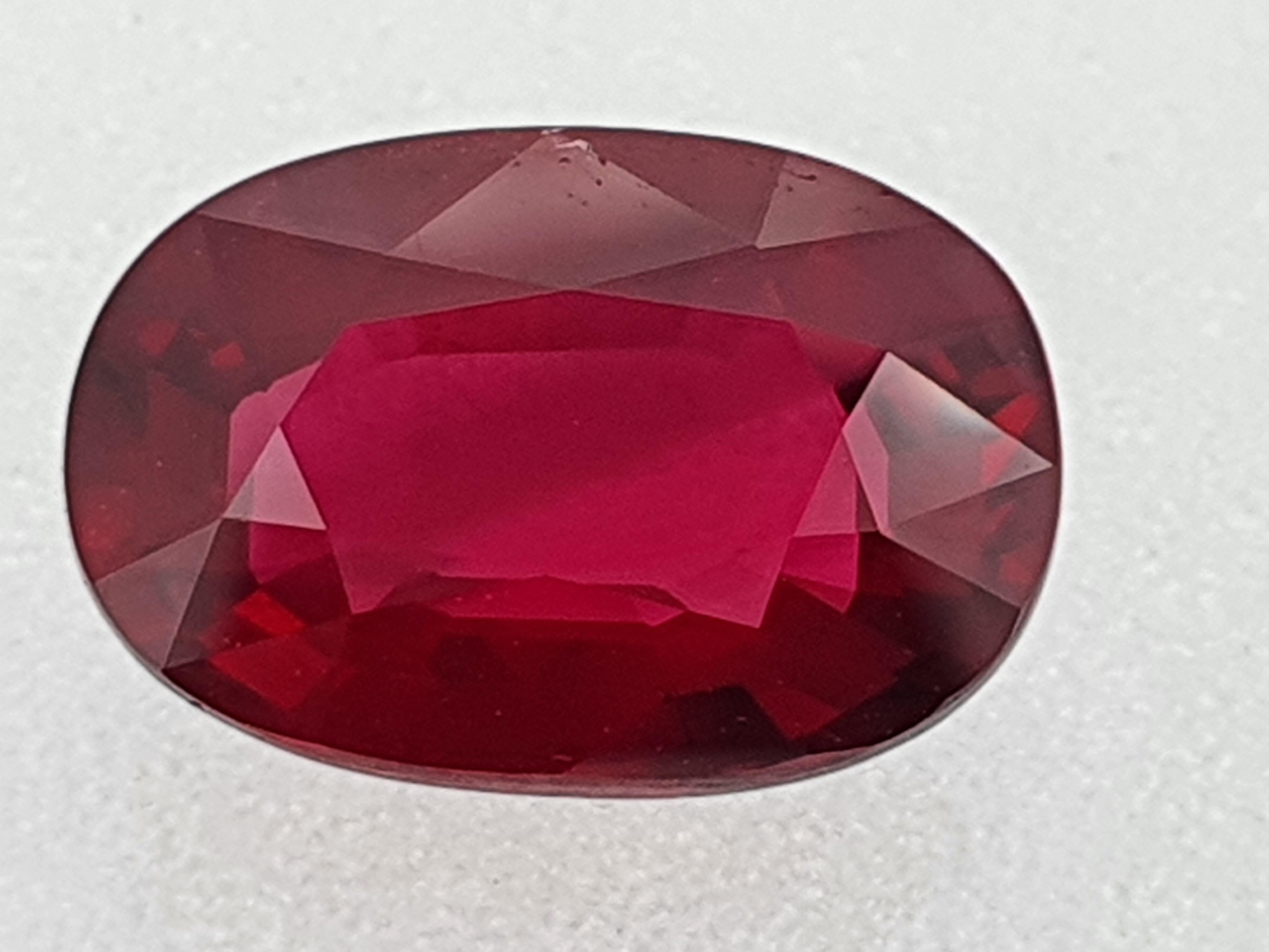 Women's or Men's 5ct Unheated Mozambican 'Pigeons Blood' Ruby For Sale