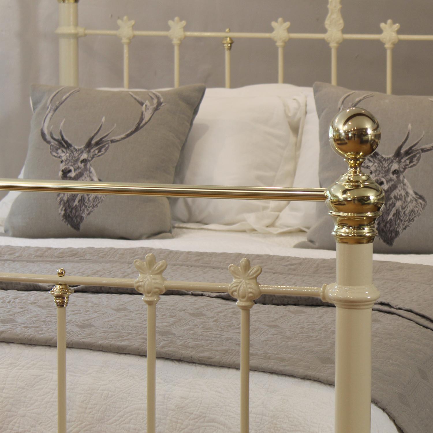 Cast 5ft Brass and Iron Antique Bed in Soft Cream For Sale