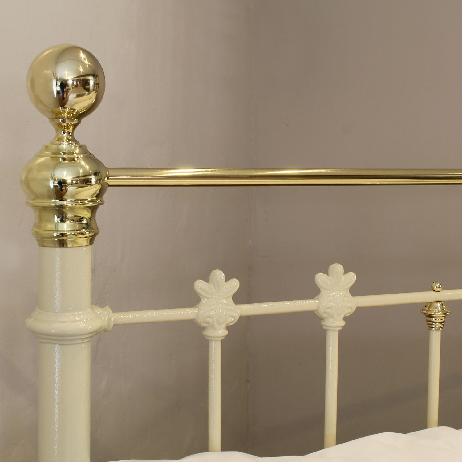 5ft Brass and Iron Antique Bed in Soft Cream For Sale 2