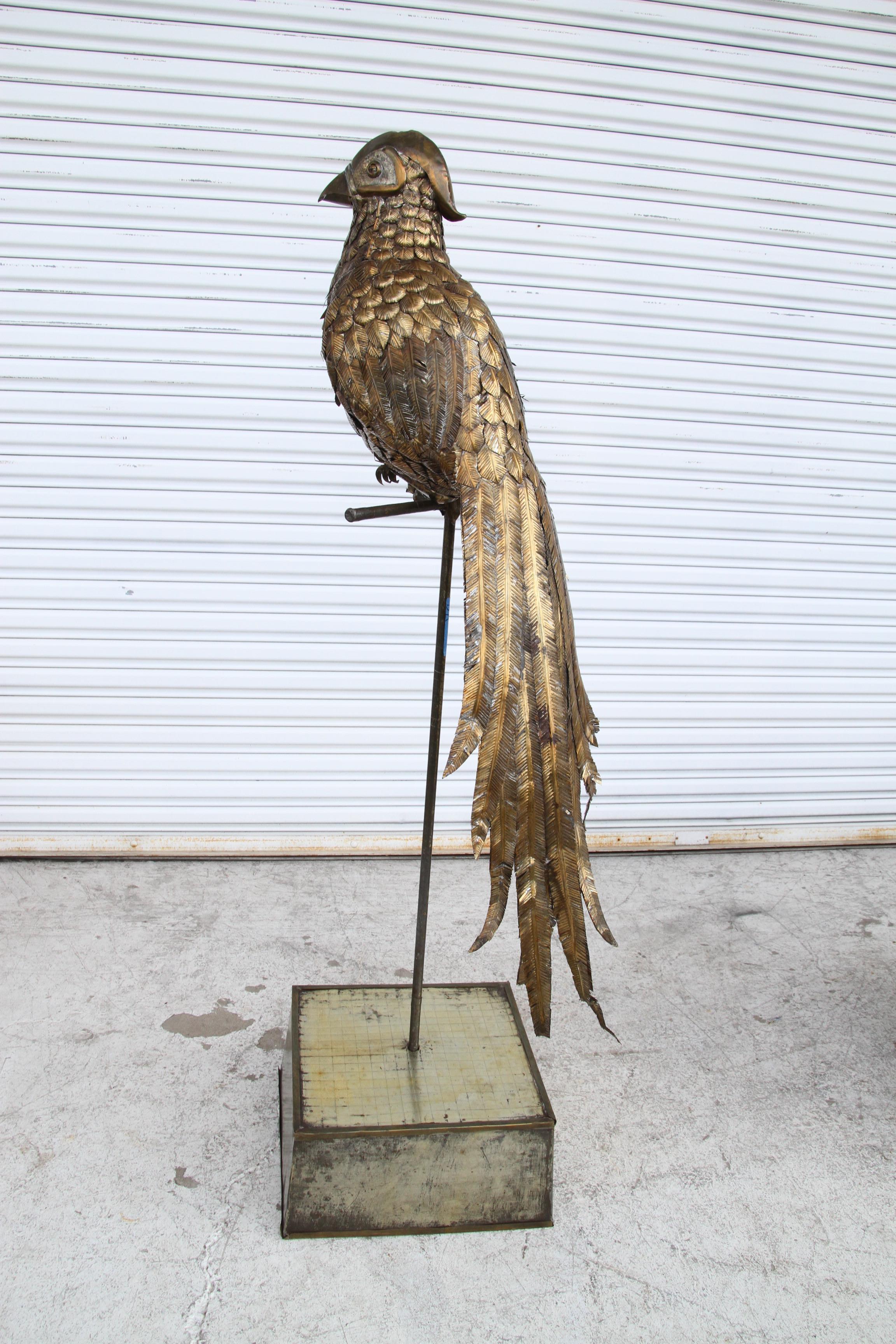 20ième siècle Grande sculpture d'oiseau faisan de Sergio Bustamante de 5FT signée 54/100 en vente