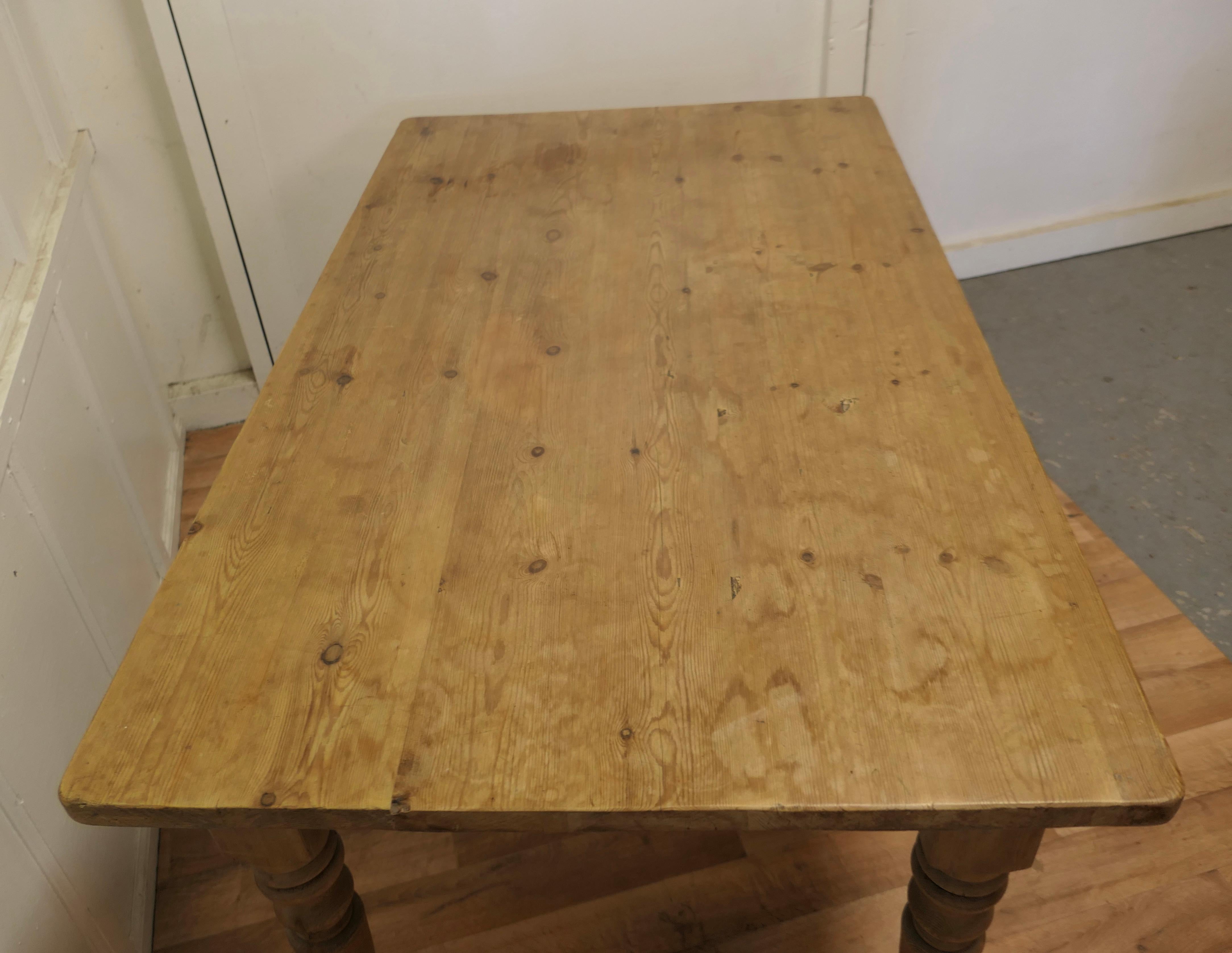 5ft. Long Farmhouse Pine Table   In Good Condition In Chillerton, Isle of Wight