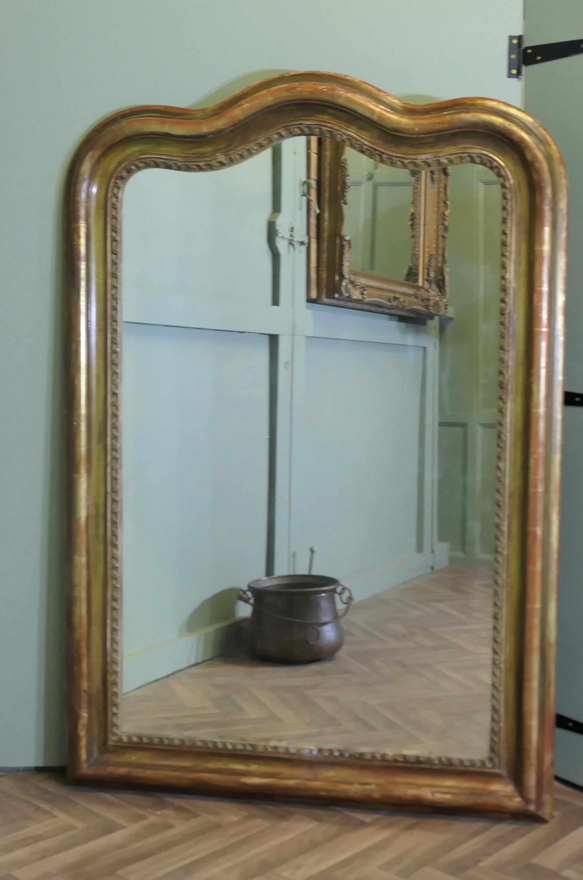 Milieu du XIXe siècle Grand miroir mural Louis Philippe du 19ème siècle en vente
