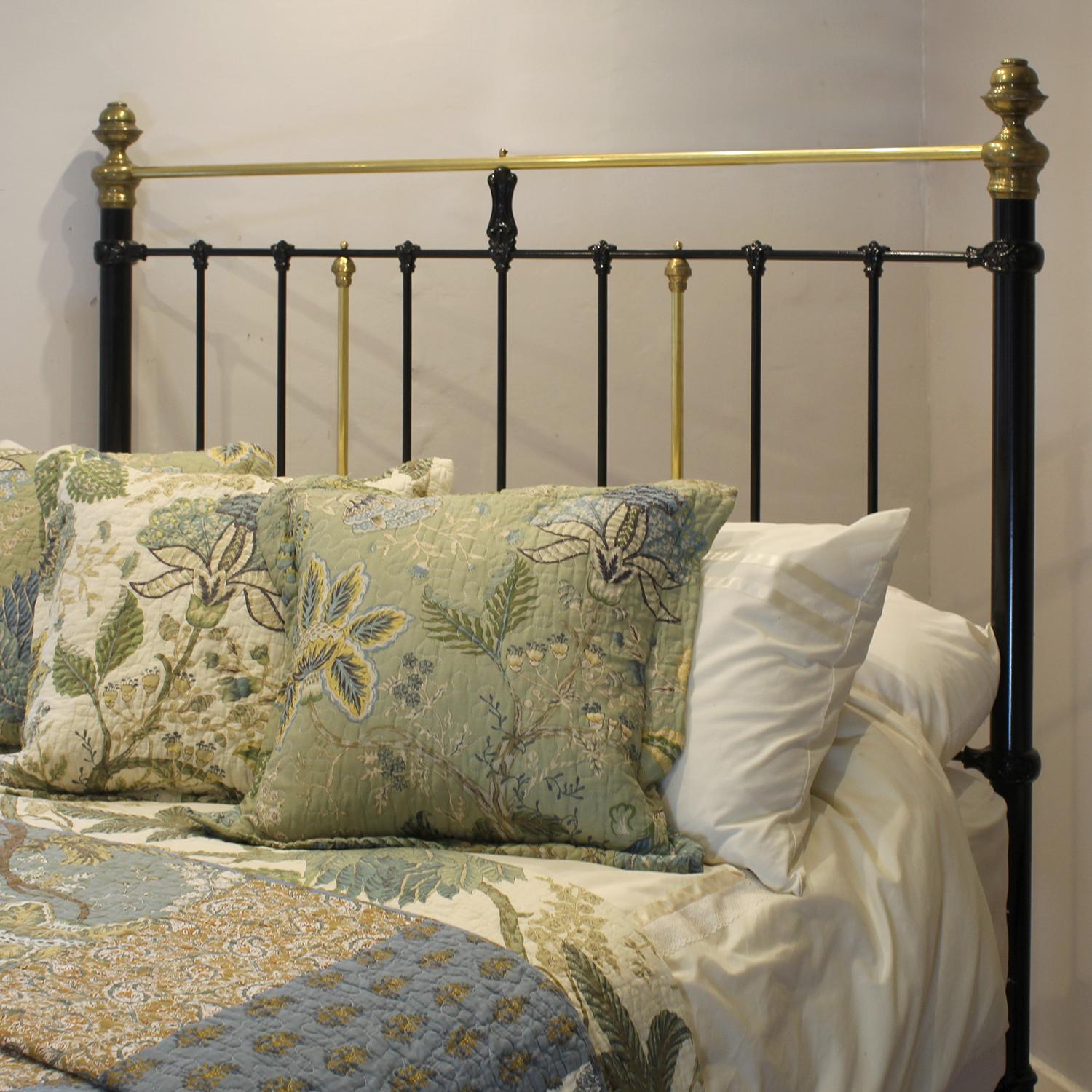19th Century 5ft Wide Black Antique Bed with Decorative Brass Ring MK316