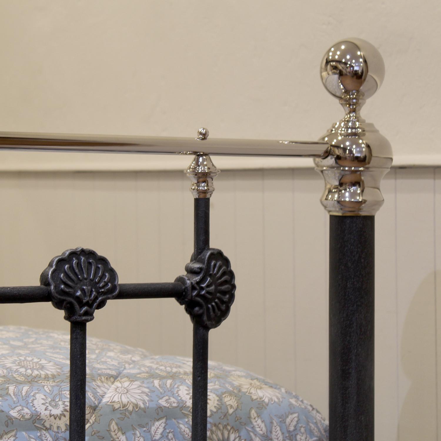 5ft breites antikes Bett aus Messing und Eisen in Holzkohle und Nickel MK313 im Zustand „Gut“ im Angebot in Wrexham, GB