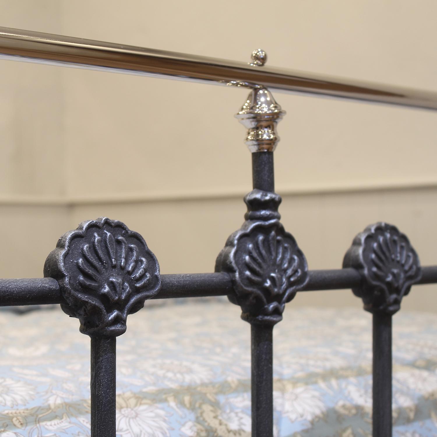5ft breites antikes Bett aus Messing und Eisen in Holzkohle und Nickel MK313 im Angebot 2
