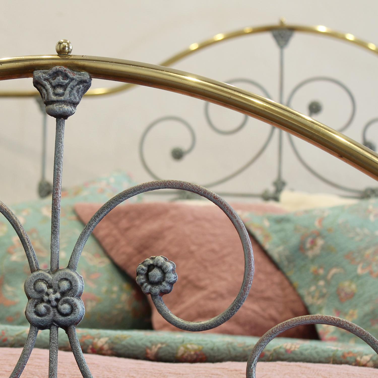 19th Century 5ft Wide Cast Iron and Brass Antque Bed Finished in Blue Verdigris MK320 For Sale