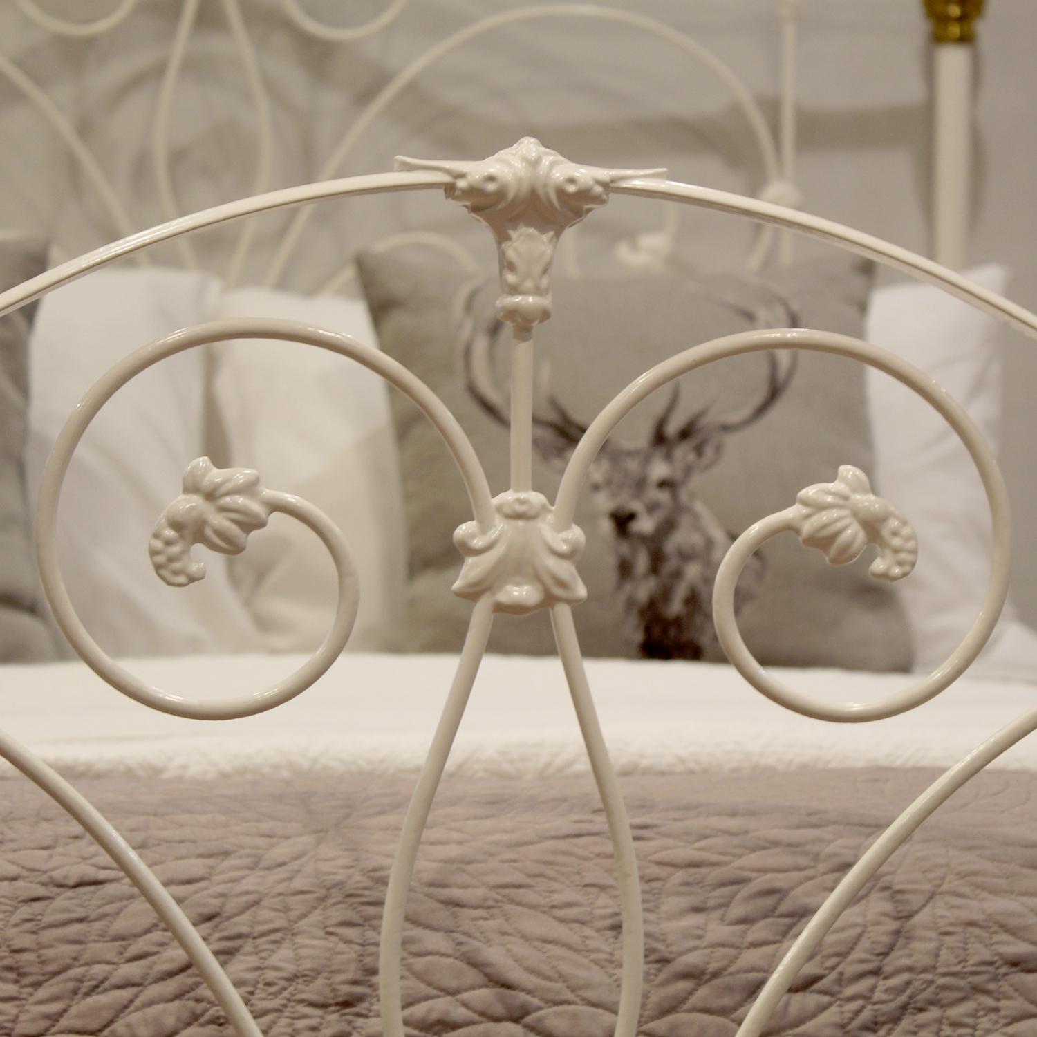 19th Century 5ft Wide Cast Iron White Antique Bed MK312