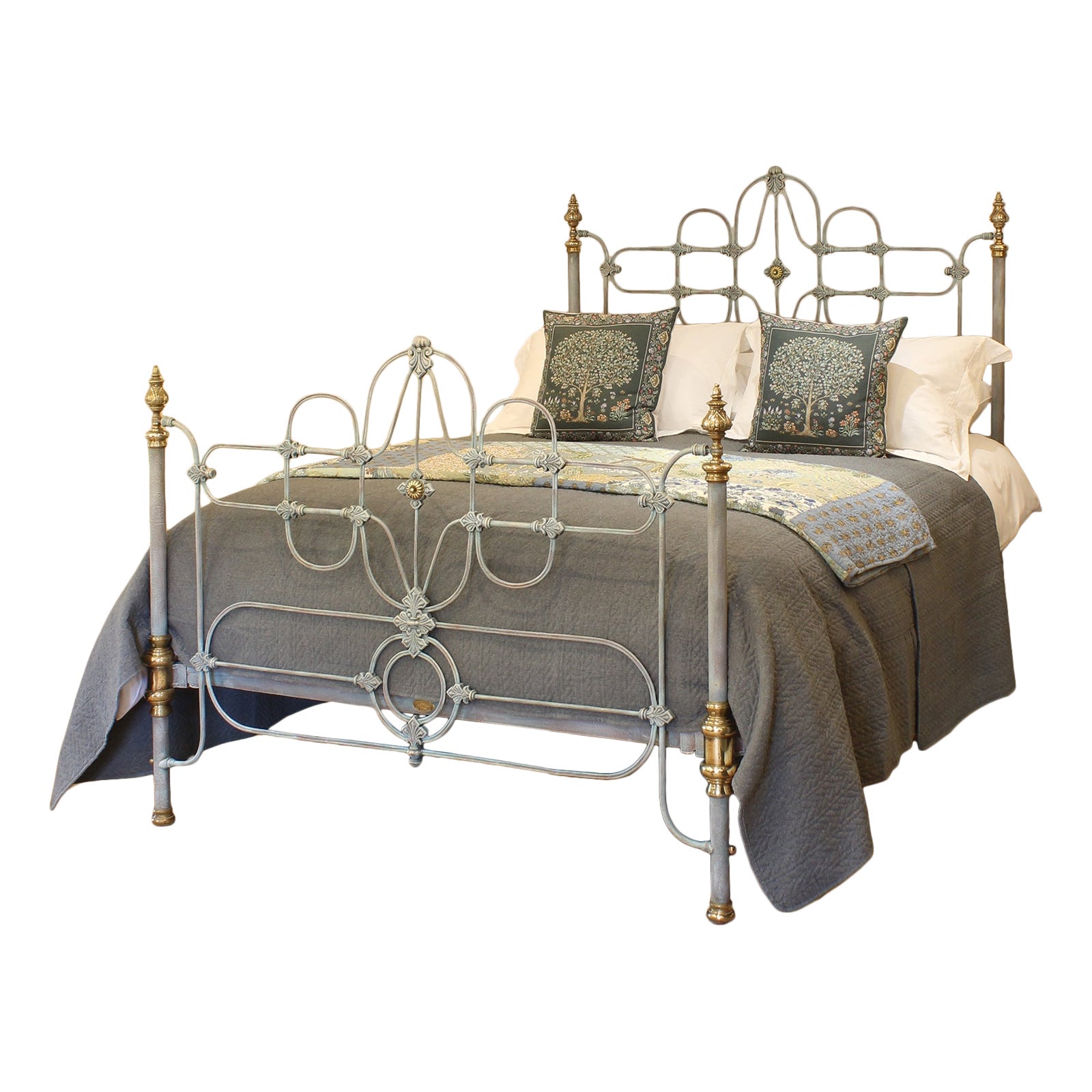 5ft Wide Gothic Style Cast Iron Antique Bed in Blue Verdigris MK366 For Sale