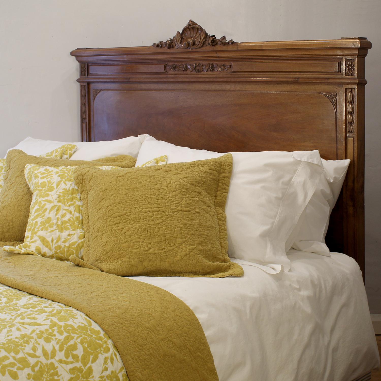 5ft Wide Walnut Edwardian Bed Circa 1910 WK207 For Sale 1